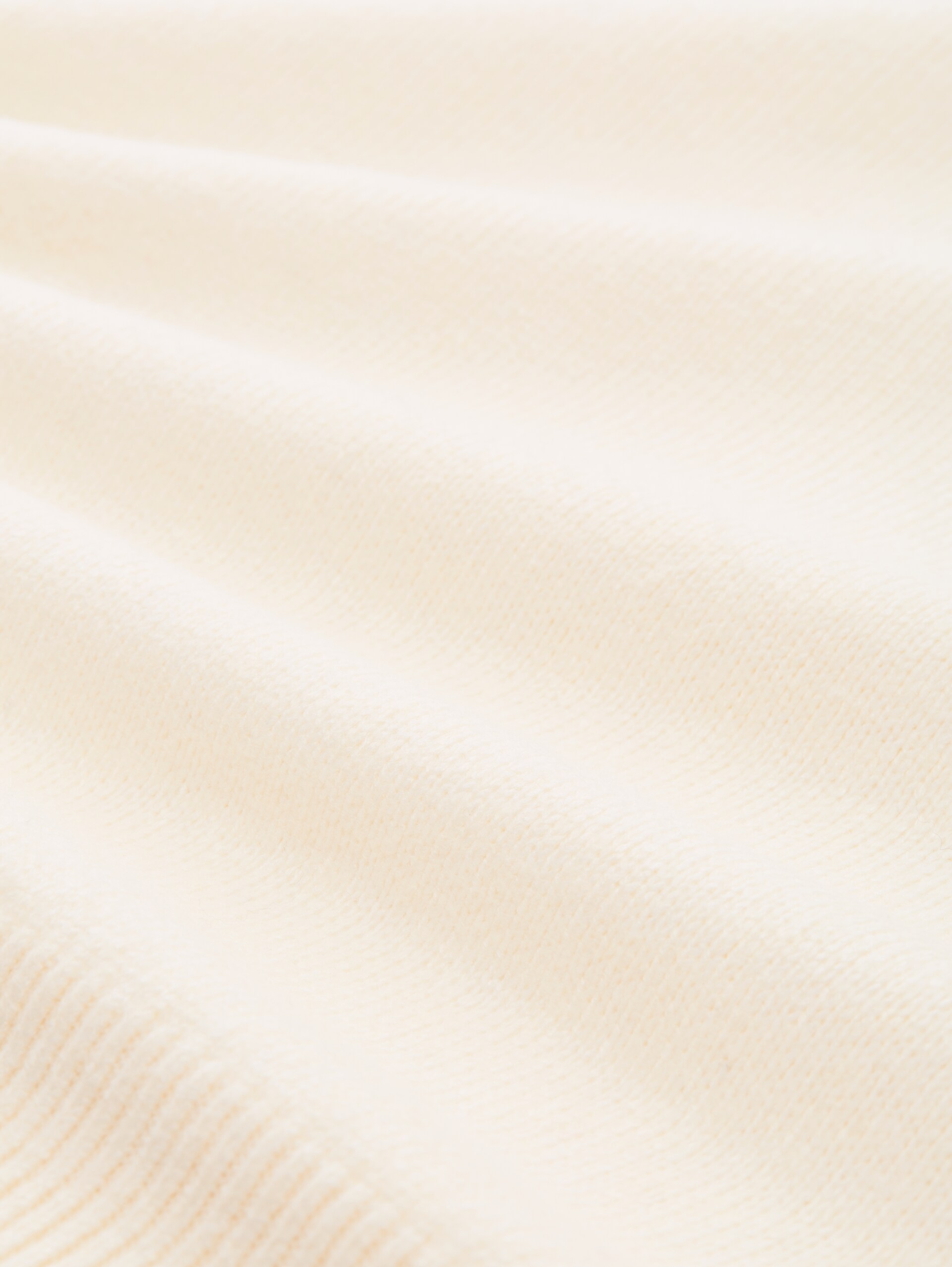 Oversized knitted jumper with stand-up collar - Whisper White - Material view