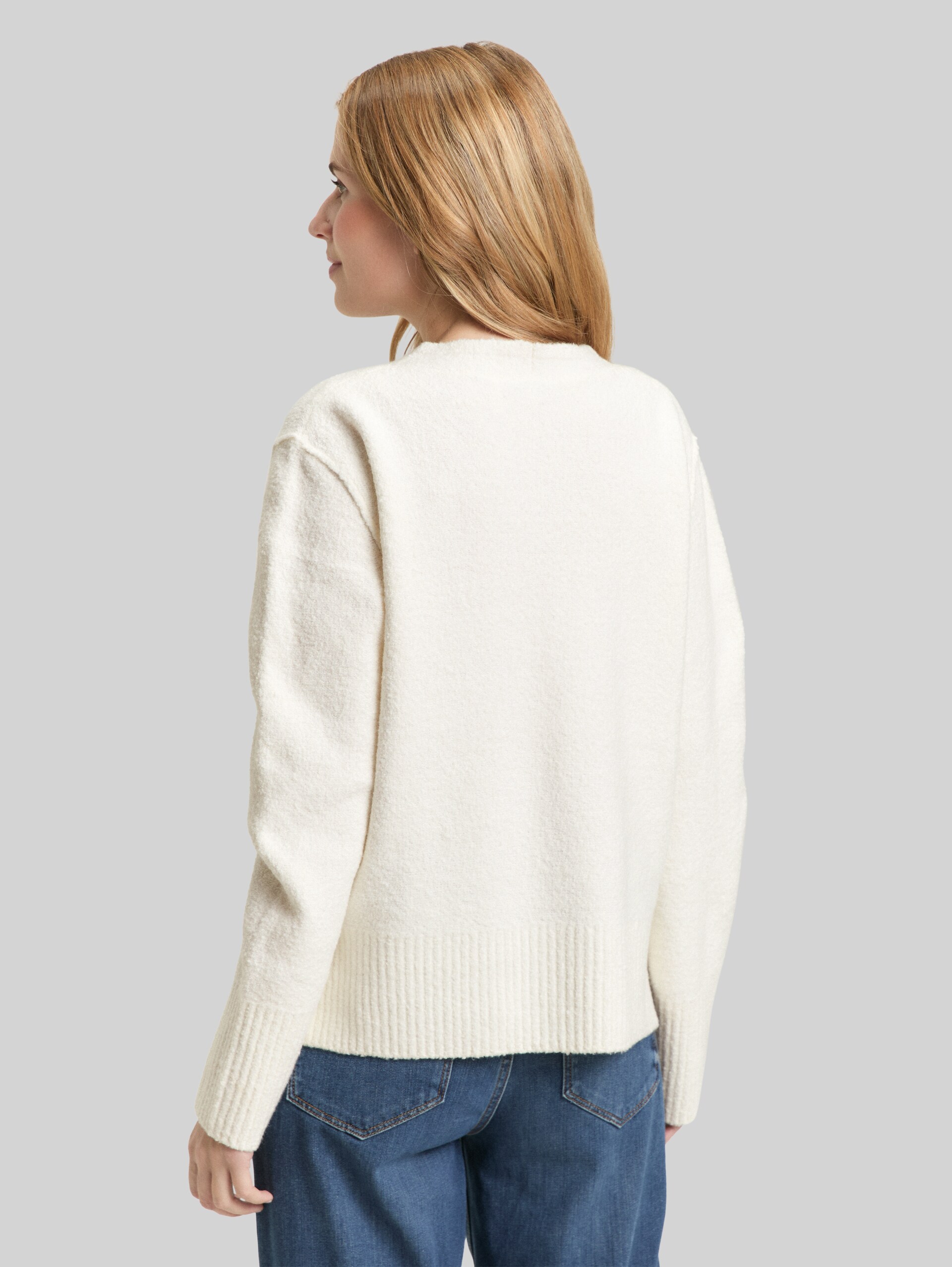 Strickpullover in Bouclé-Optik - Whisper White