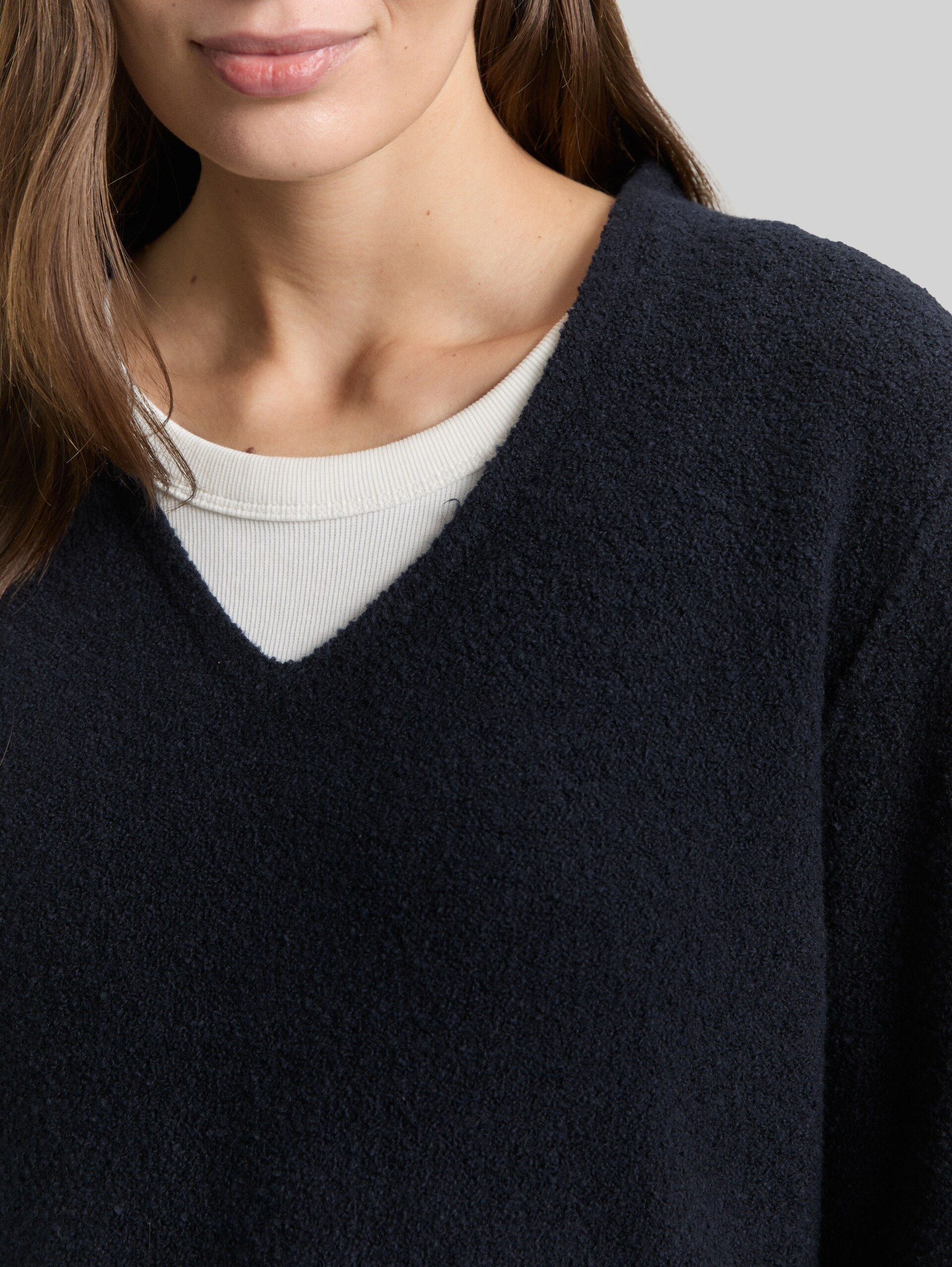 Pull en maille bouclée - sky captain blue - Vue détaillée du modèle