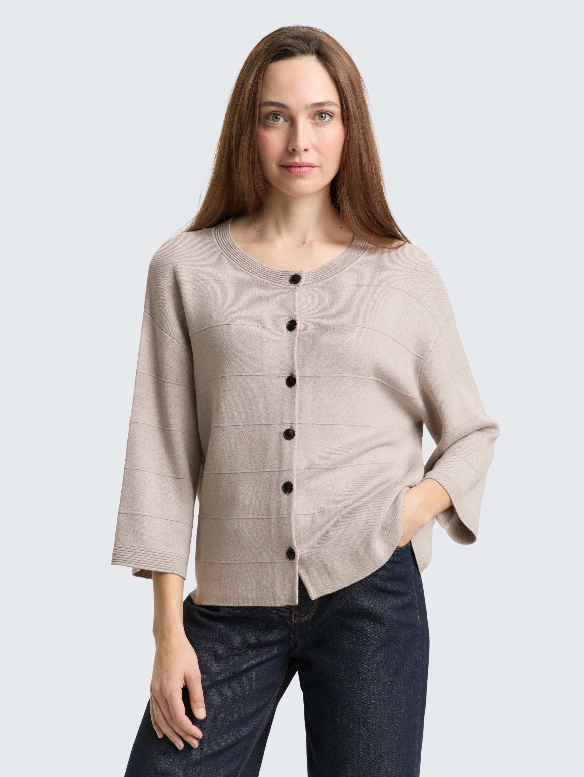 Cardigan ample - dark clouds grey melange - Découpe Vue de face du modèle