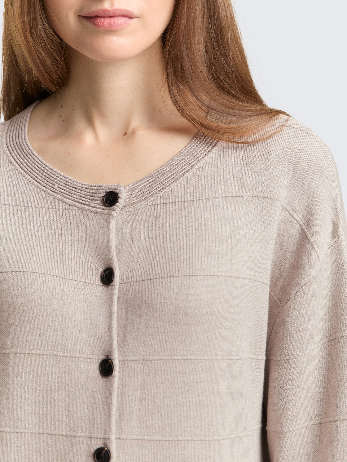 Loose Fit Cardigan - dark clouds grey melange - Detail-Model-Ansicht
