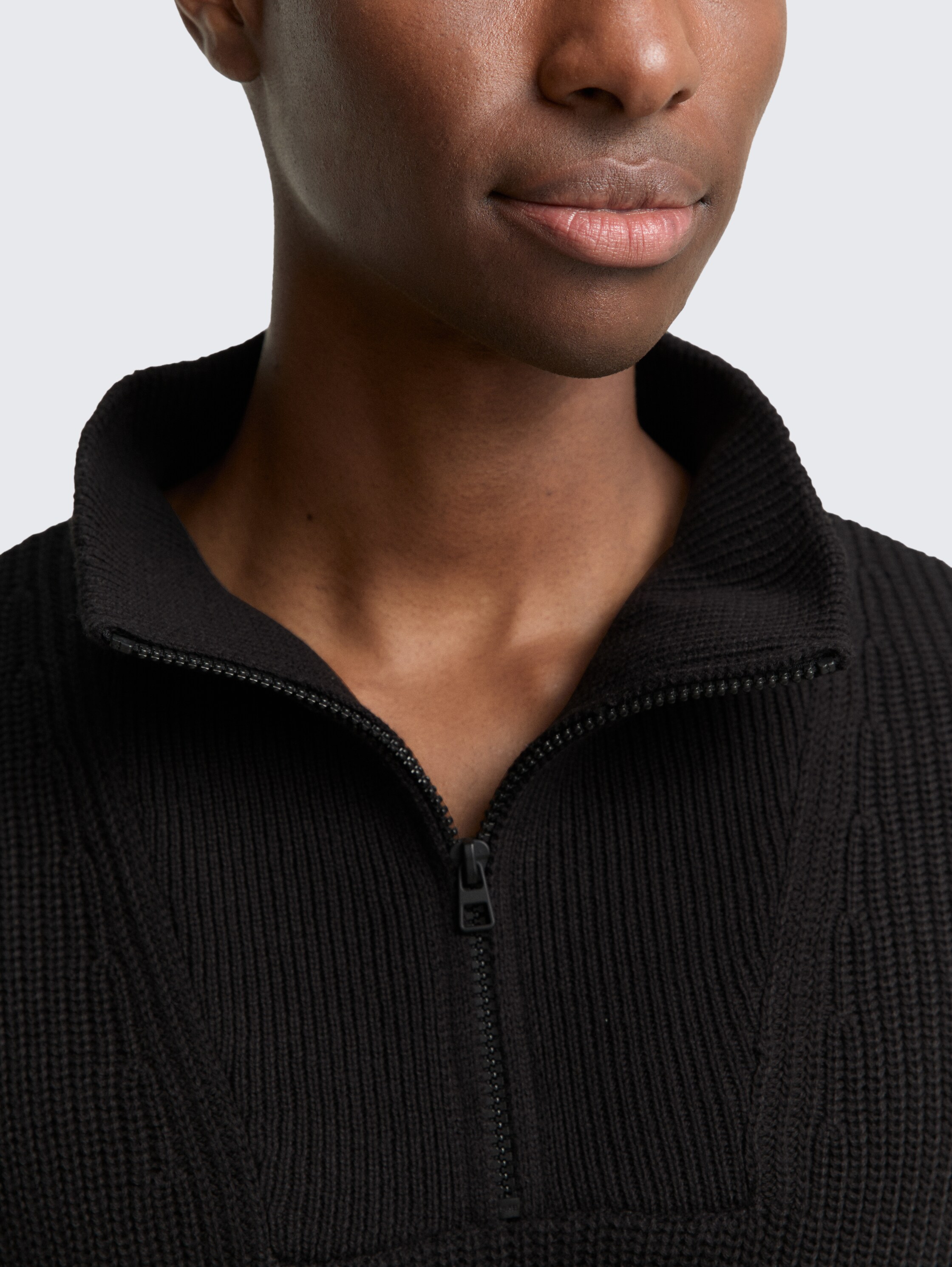 Relaxed fit Troyer knitted jumper - Black - Detail model view