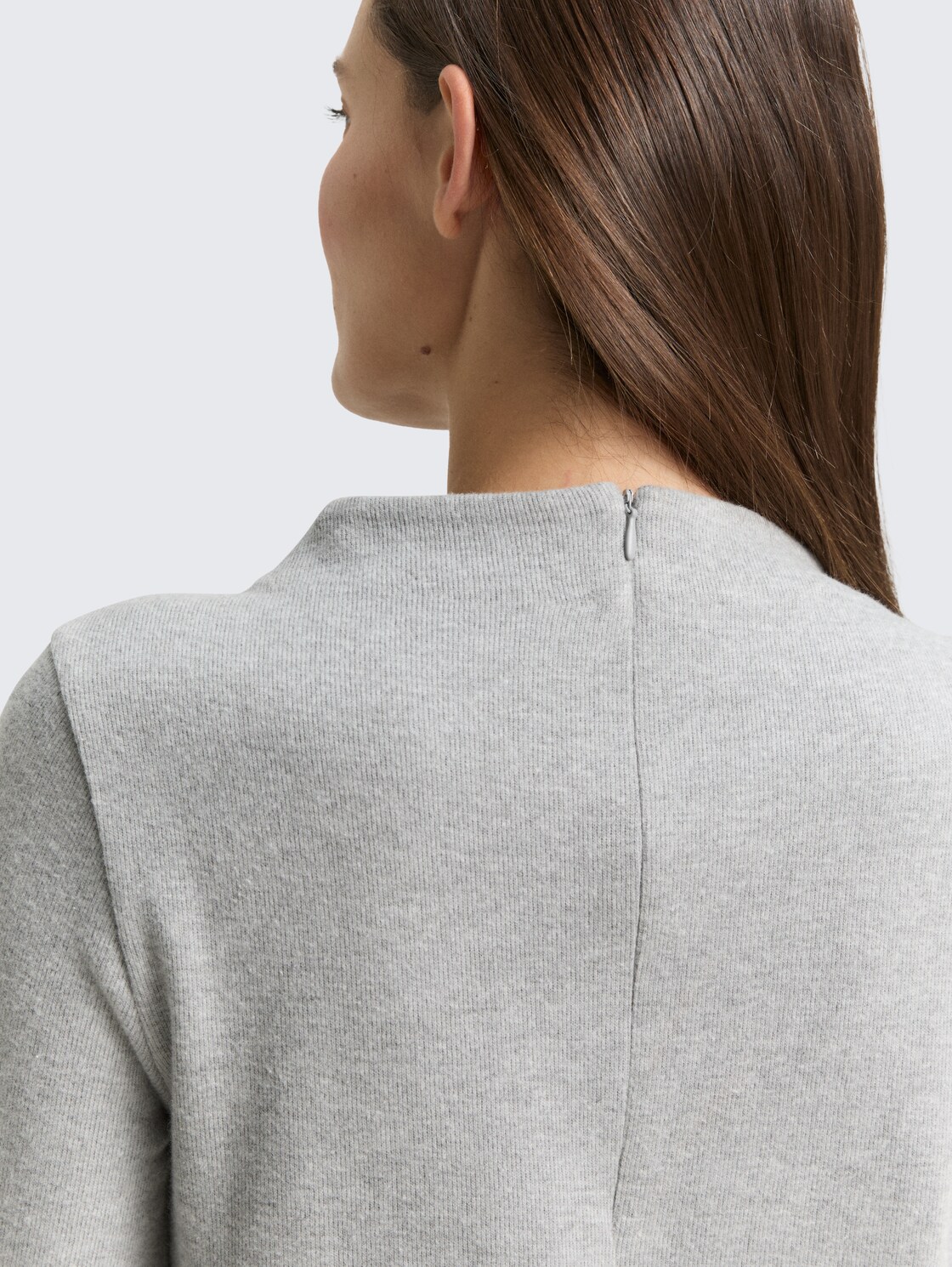 Cosy Kleid mit Stehkragen - medium silver grey melange - Detail-Model-Ansicht