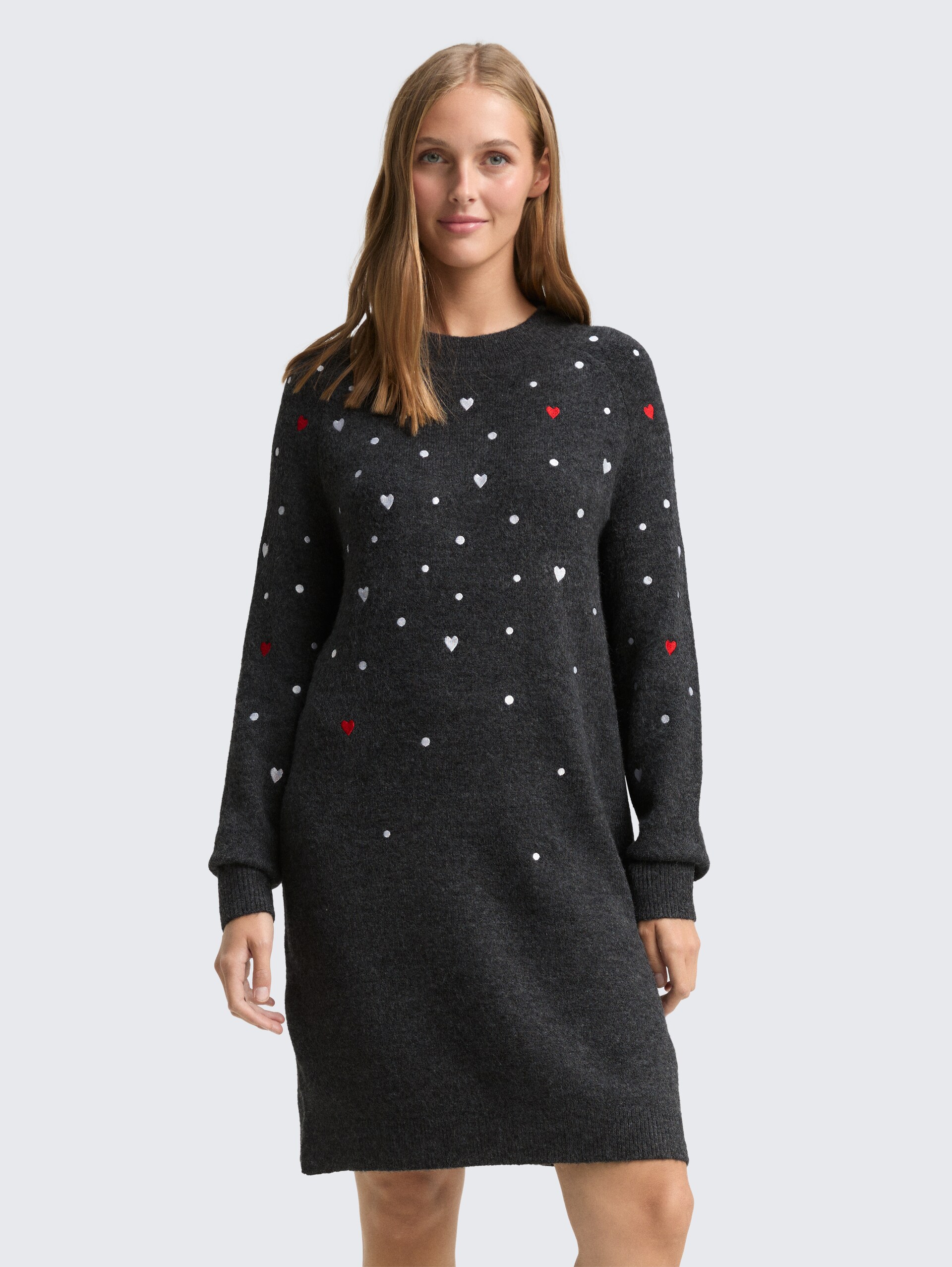 Mini-Kleid mit Herz-Stickerei - grey white dots and hearts - Model-Vorderansicht