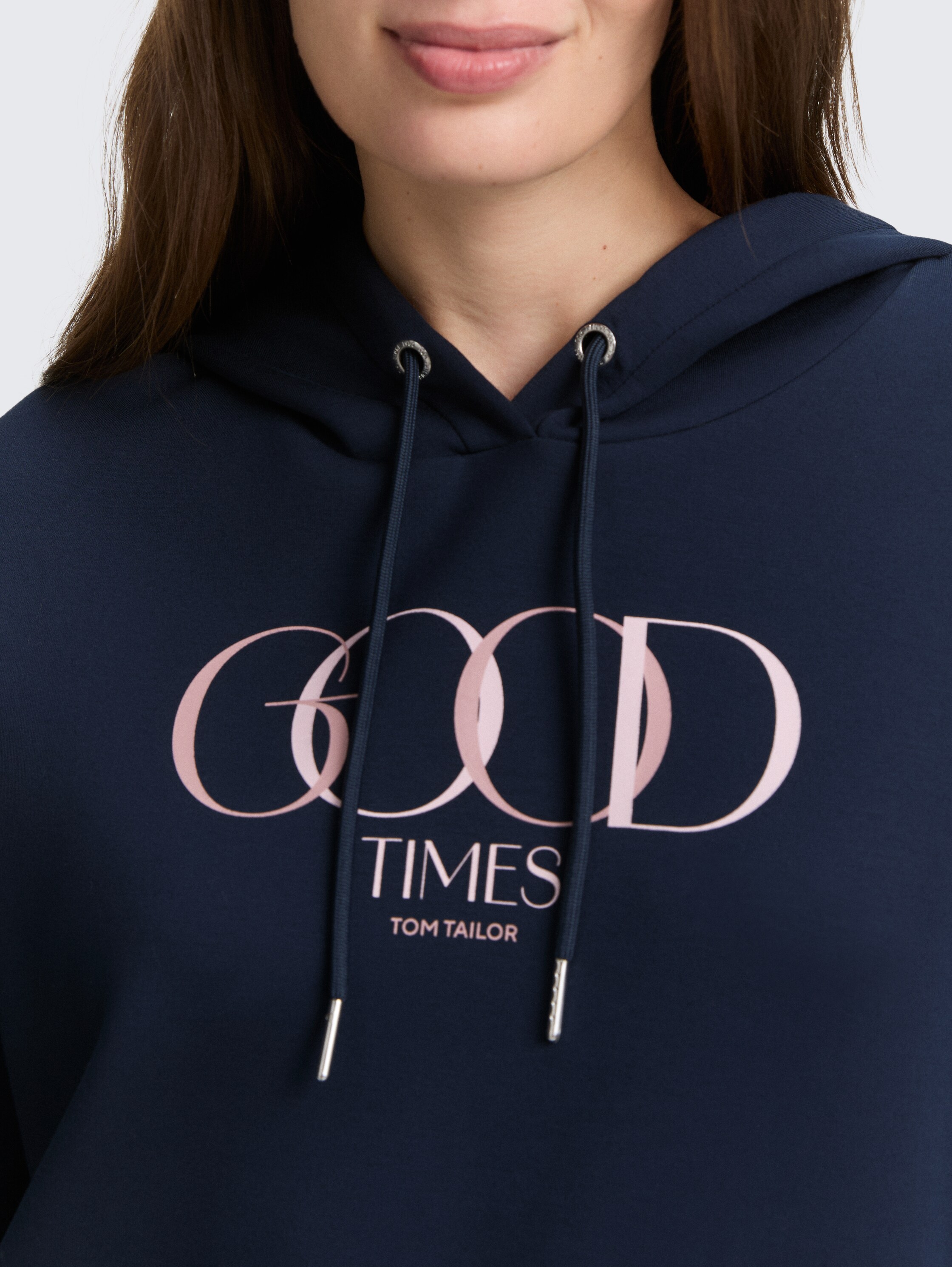 Hoodie Sweatshirt aus Scuba - sky captain blue - Detail-Model-Ansicht