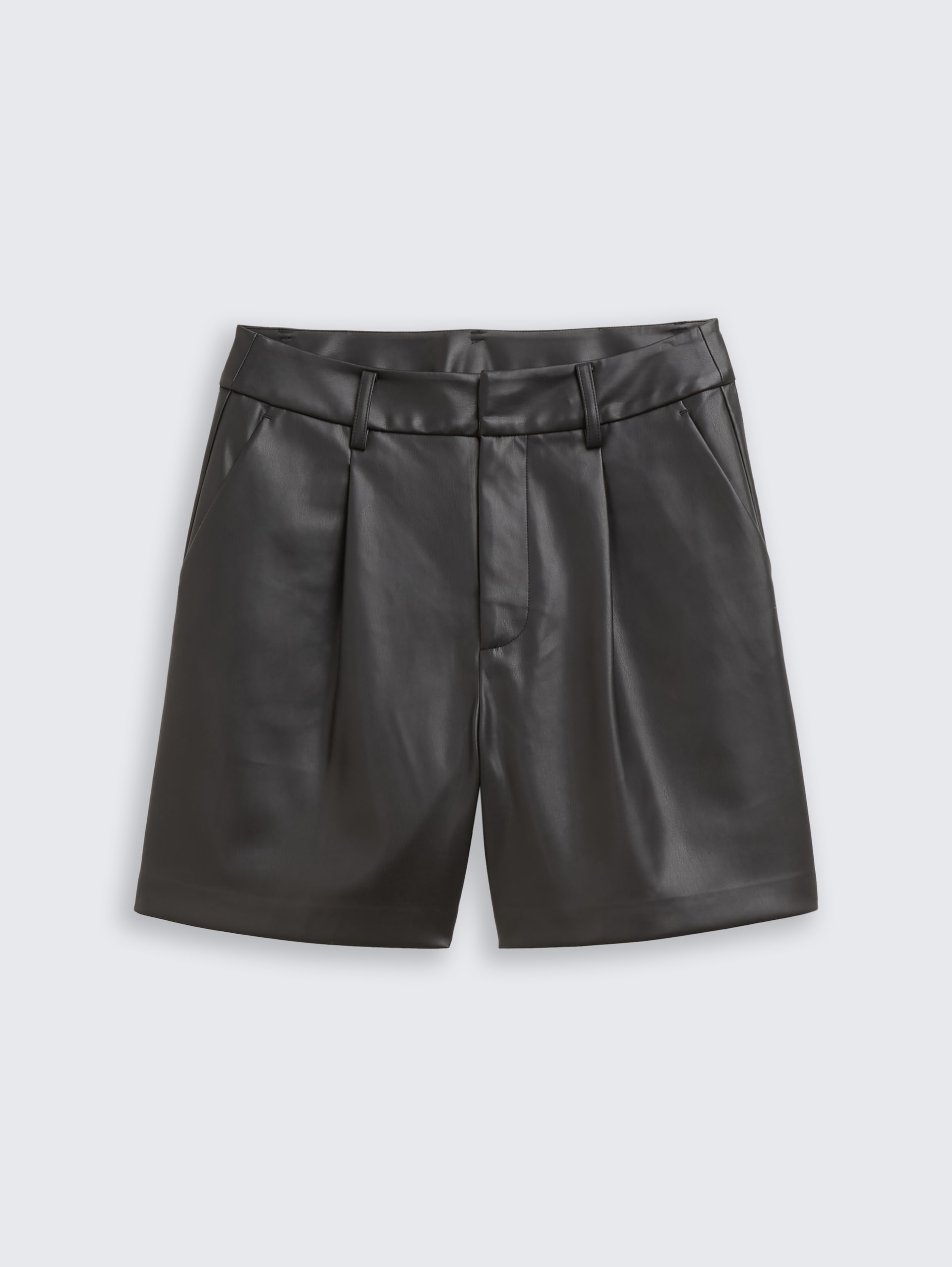 Shorts in Lederoptik - deep black - Vorder-Produkt-Ansicht