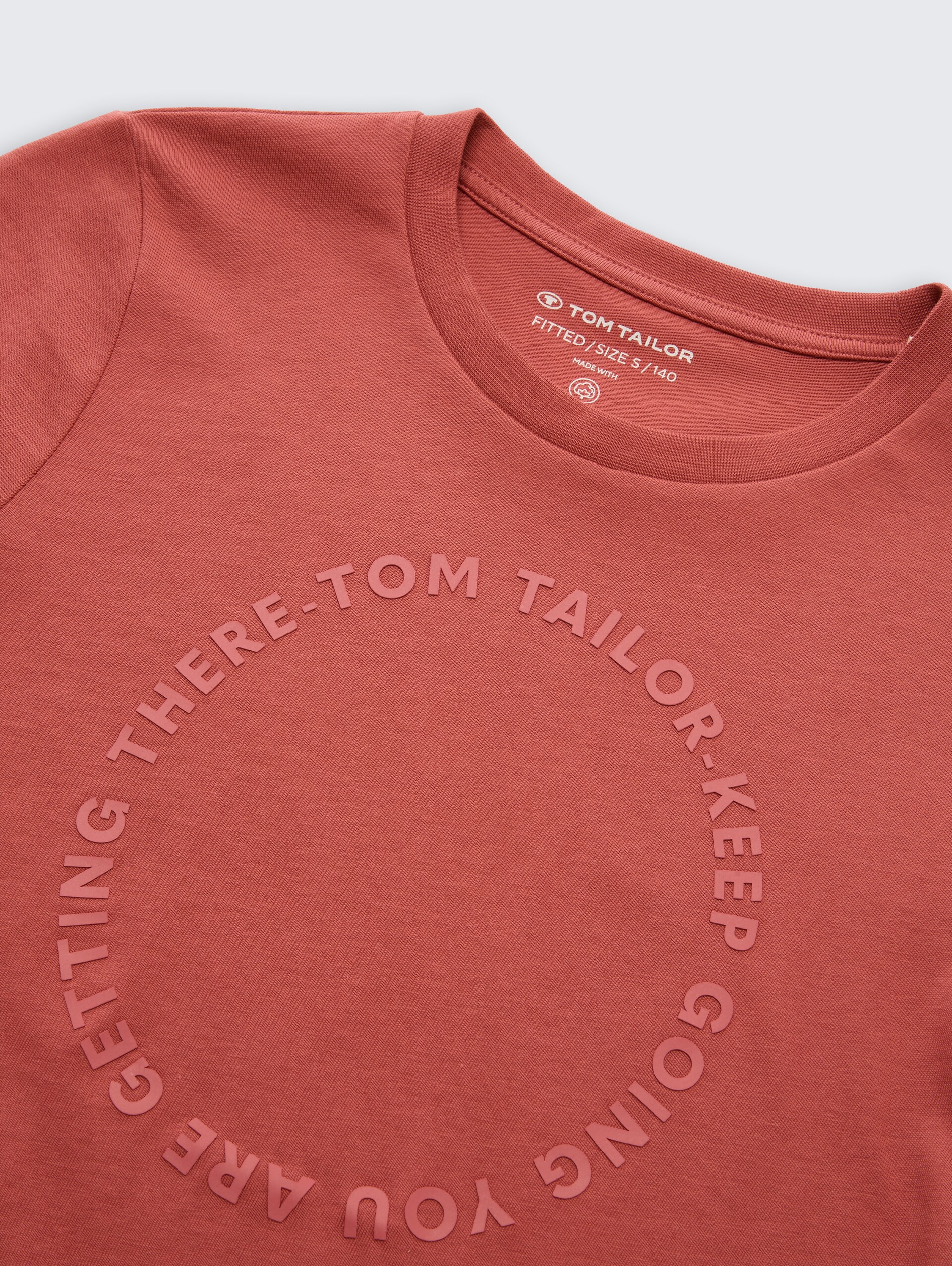 Slim Fit T-Shirt im 2er-Pack - faded red - Detail-Model-Ansicht