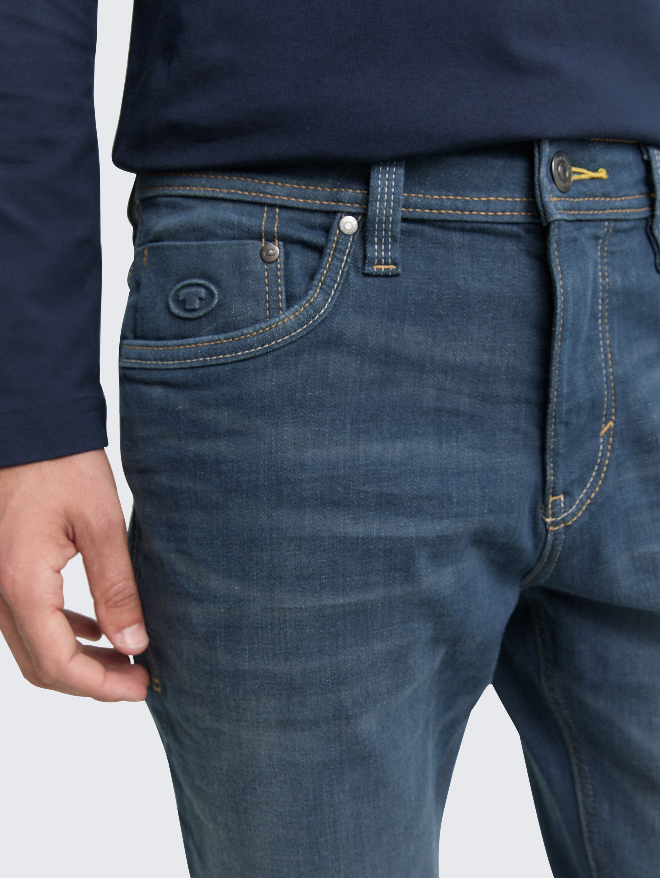 TTJOSH Regular Slim Jeans - dark stone blue grey denim - Detail-Model-Ansicht