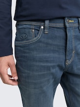 Jean Josh Regular Slim comportant du coton recyclé - dark stone blue grey denim - Vue détaillée du modèle