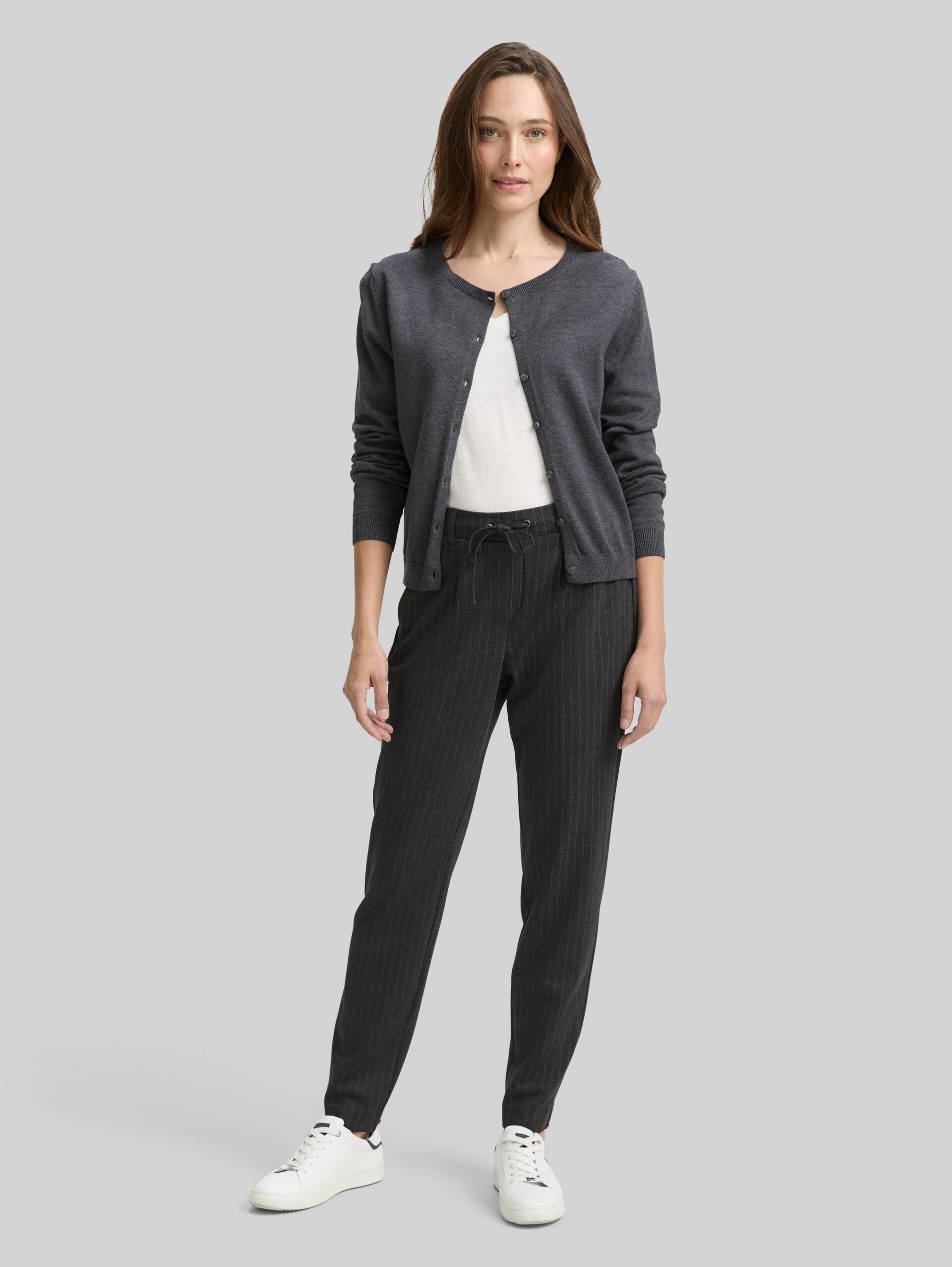 Loose fit trousers with pinstripes - grey white pinstripe - Model front view