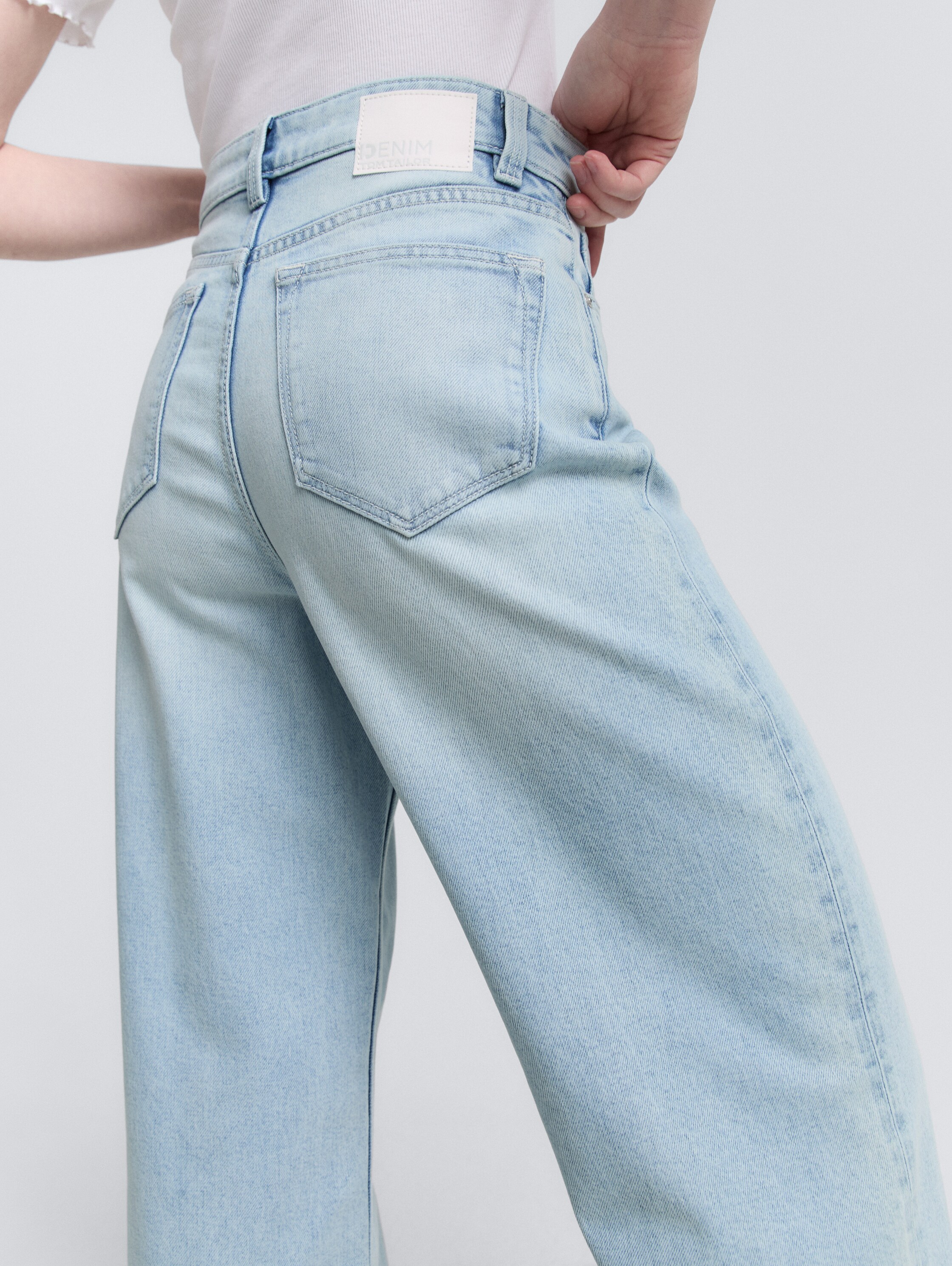 TTLINOU WIDE High Waist Jeans - clean_bleached_blue_denim - 