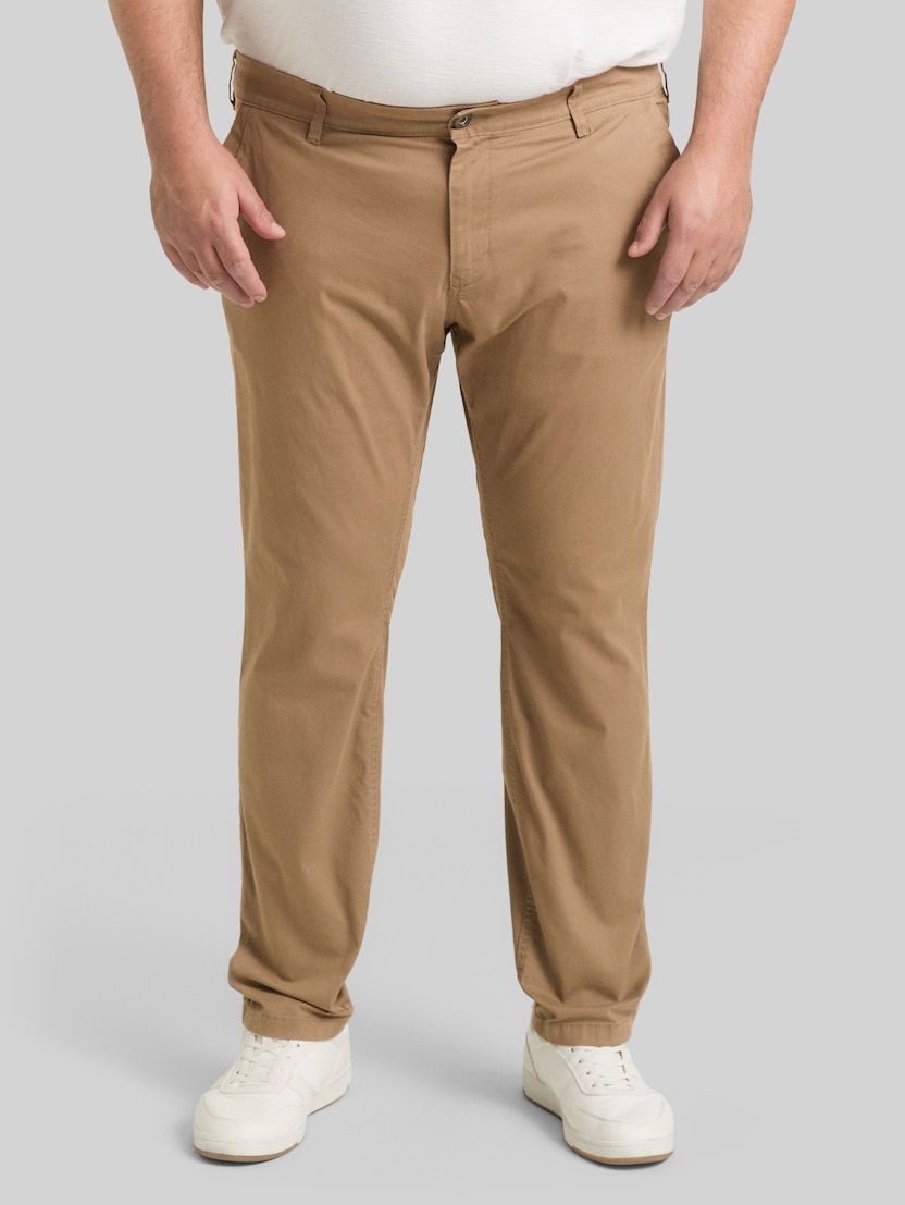 Plus Size - Tapered Chino Hose von Men Plus Size, Caribou Beige