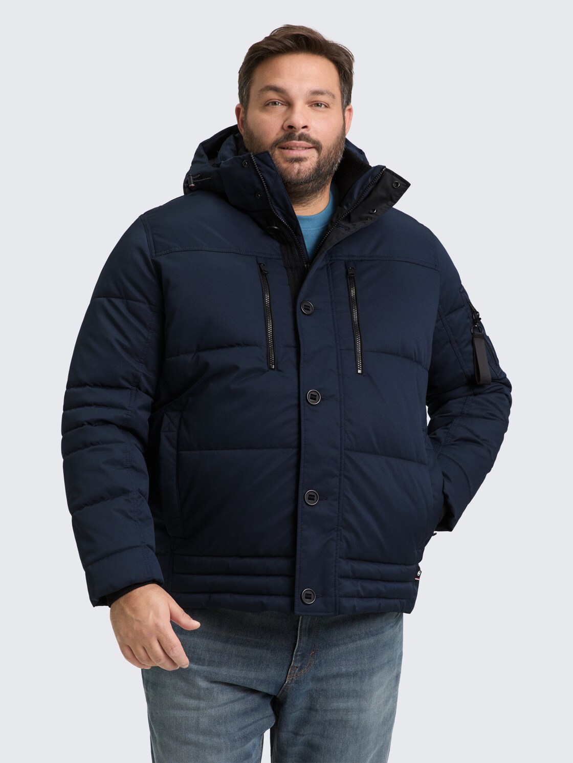 Plus Size - Pufferjacke mit abnehmbarer Kapuze - sky captain blue - Model-Vorderansicht