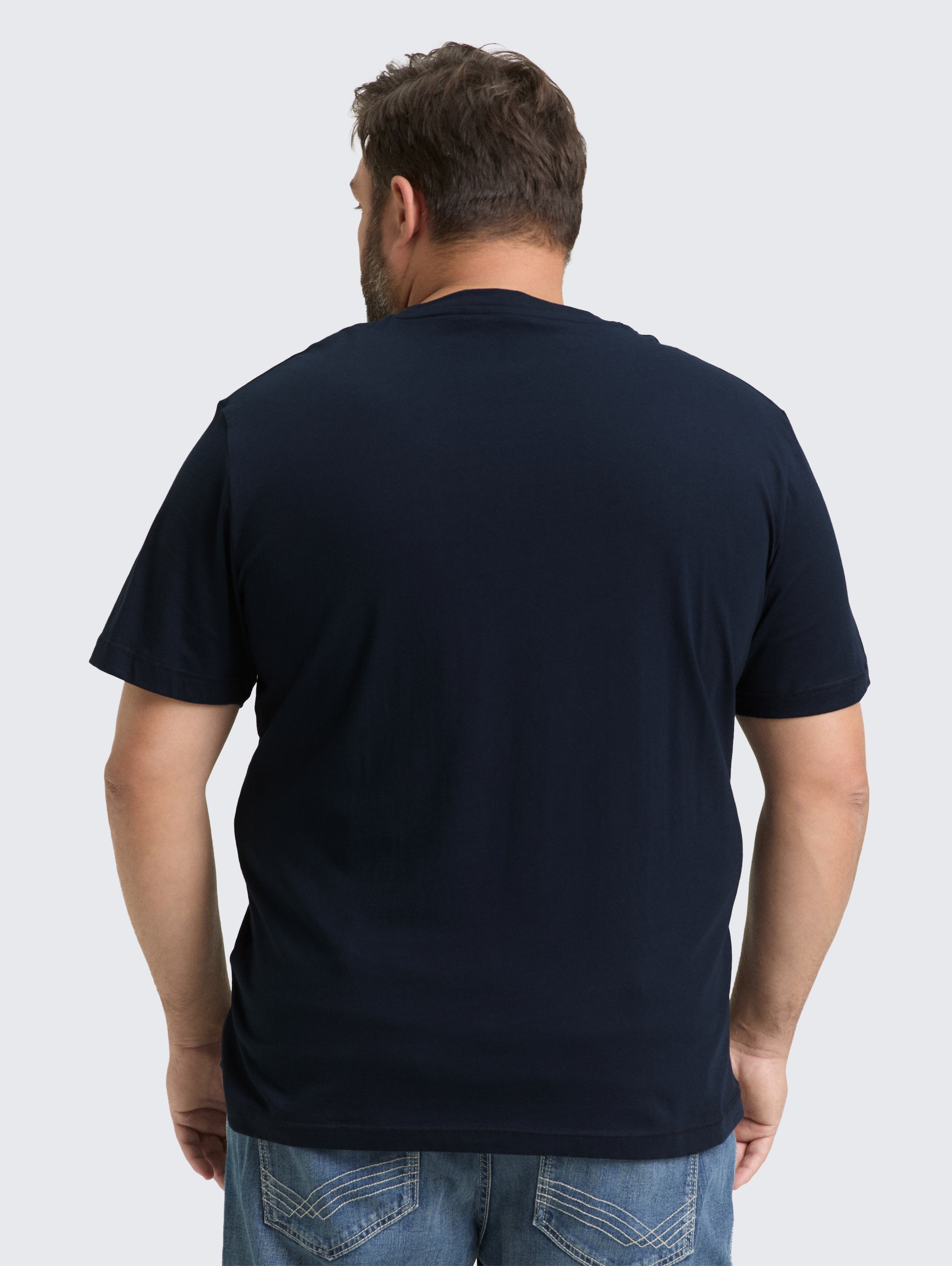 Plus Size - T-Shirt mit Fotoprint - sky captain blue - Auschnitt Model-Rückansicht
