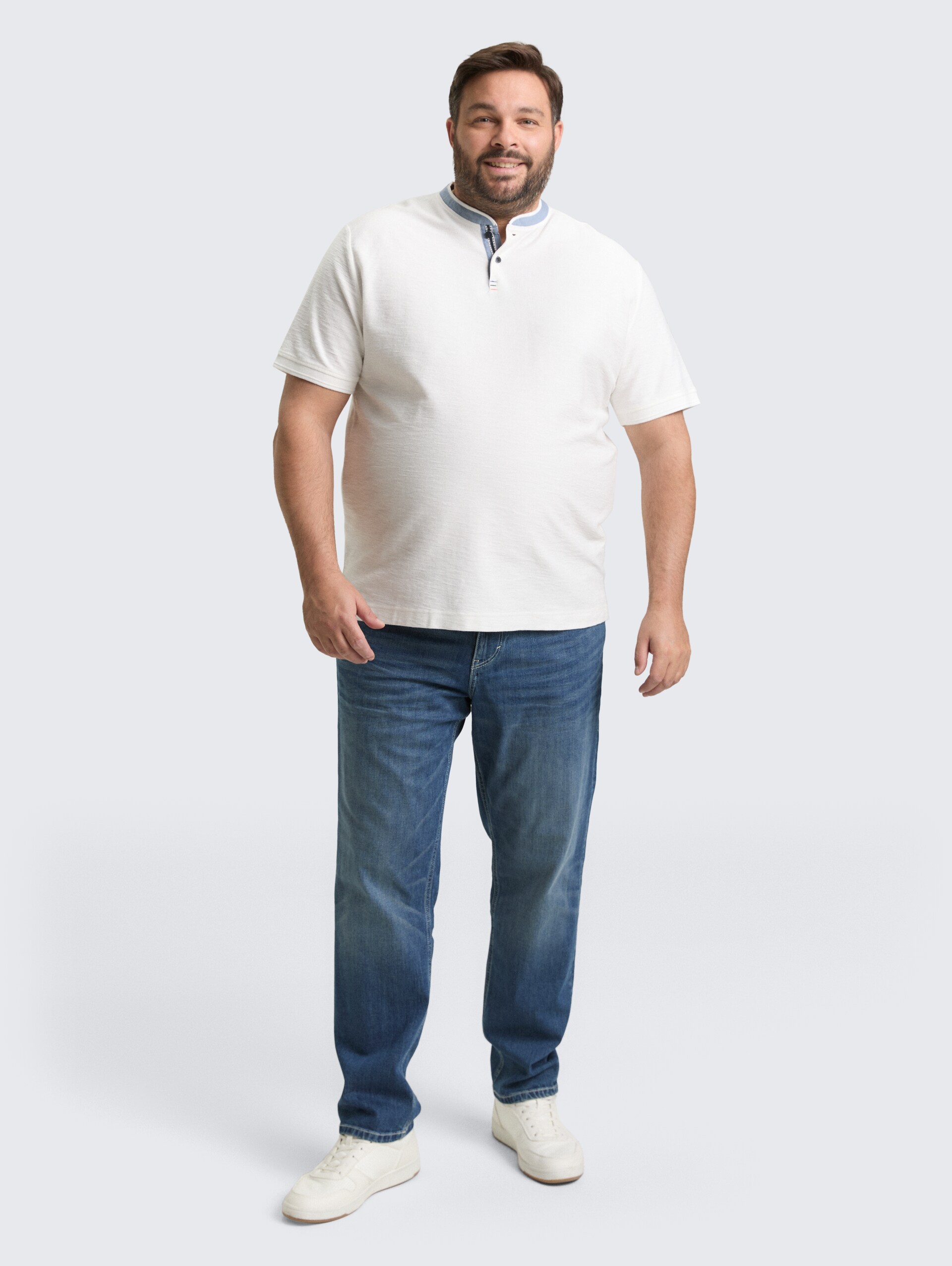 Plus Size - TTPLUS REGULAR Jeans mit Stretch - Used Mid Stone Blue Denim - Model-Vorderansicht