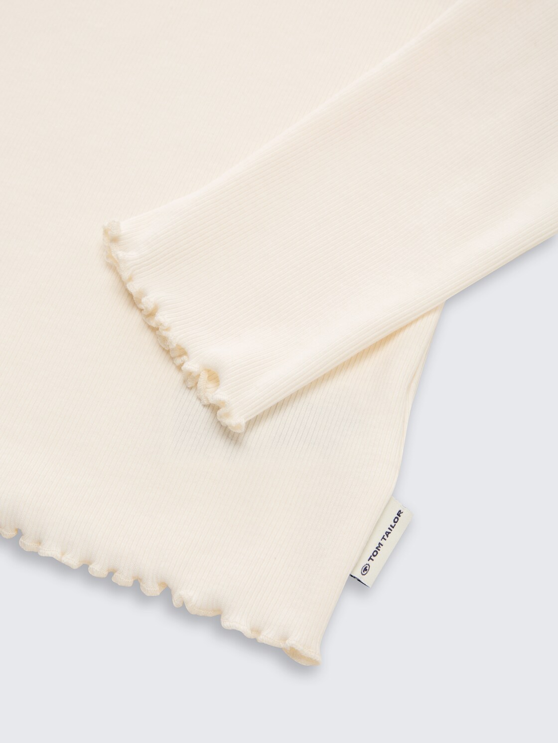 Cropped Langarmshirt mit Rippstruktur - Wool White - Detail-Model-Ansicht