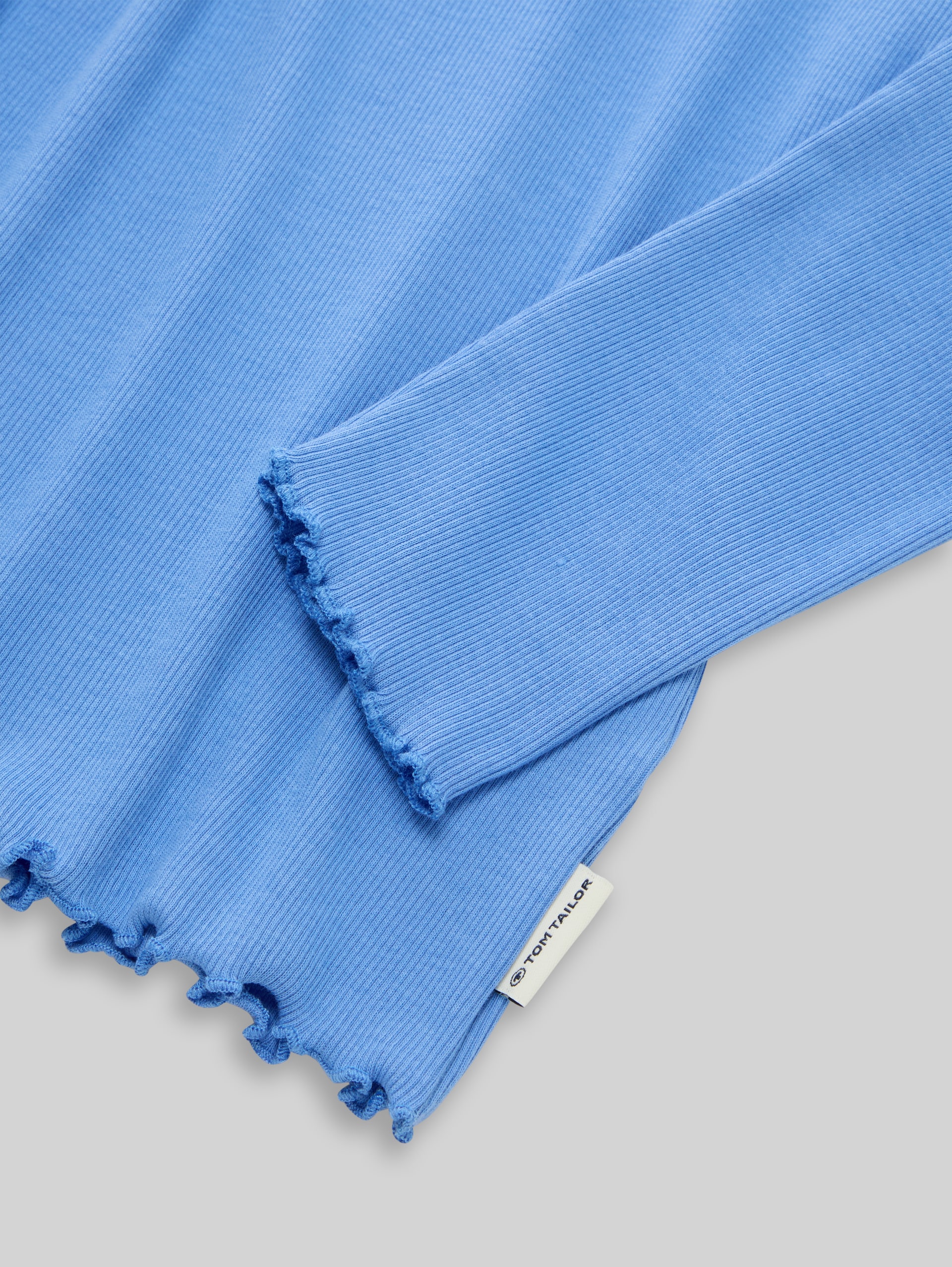 Cropped long-sleeved shirt with a ribbed texture - sicilian blue - Detail model view