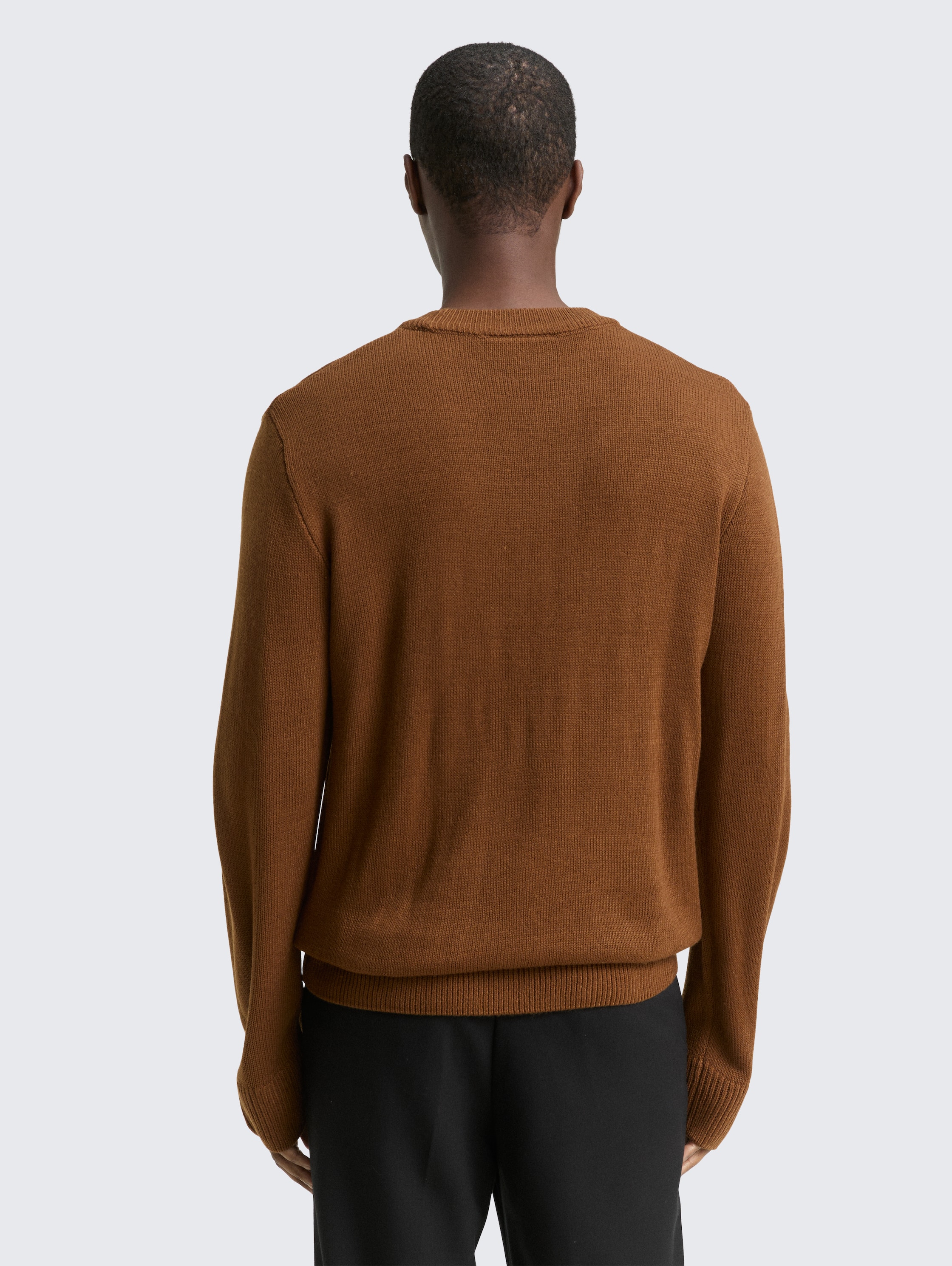 Knitted jumper with round neck - golden_clay - 