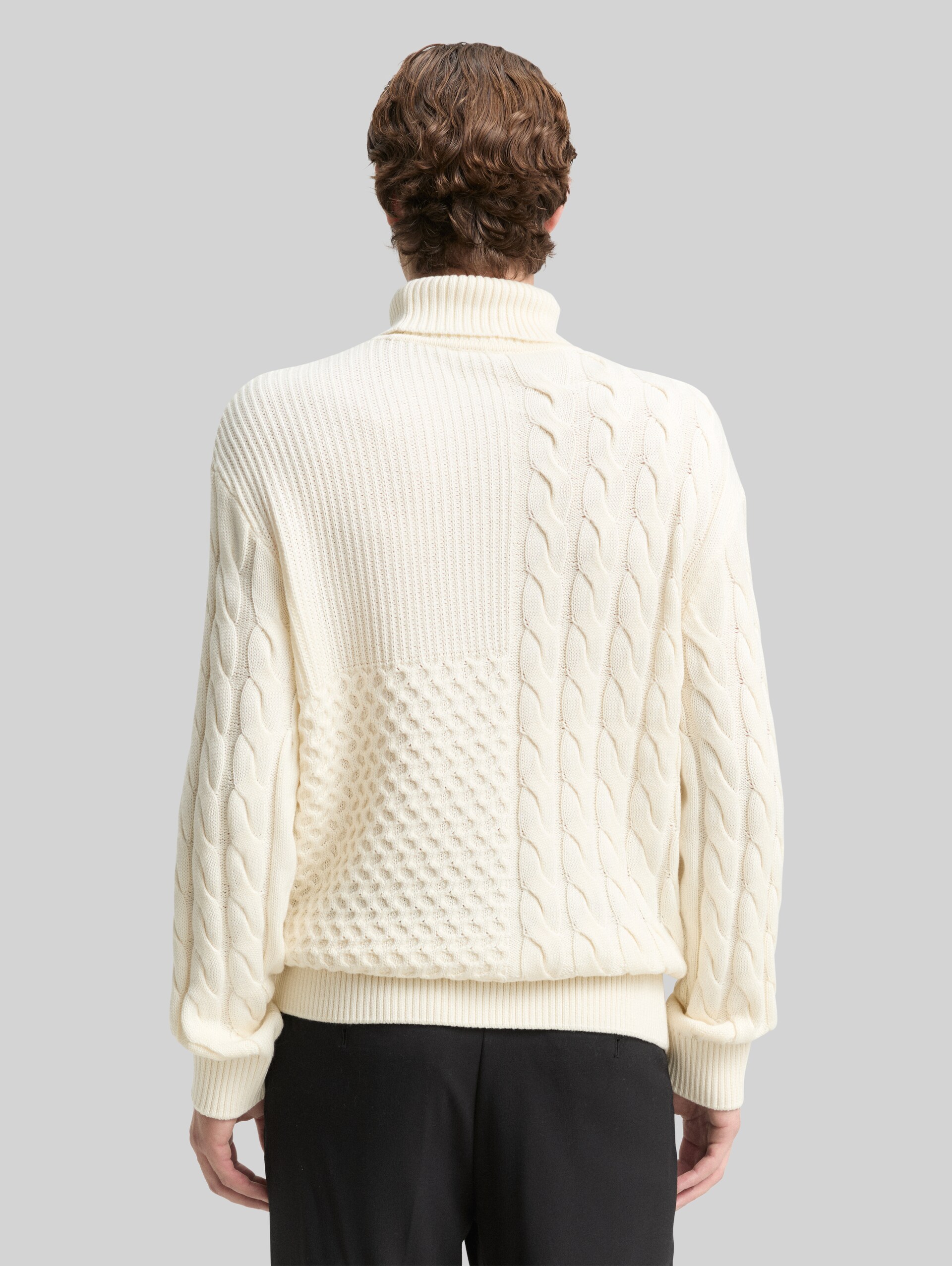Relaxed fit turtleneck jumper with cable knit - Wool White