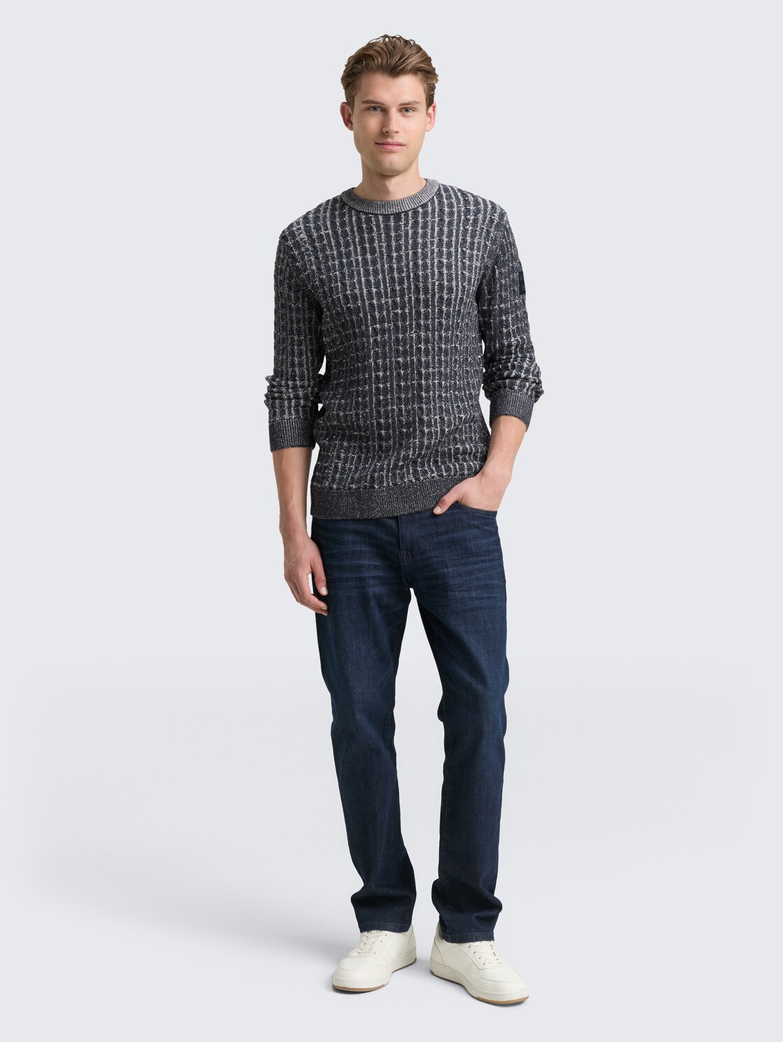 Strickpullover mit Zopfmuster - navy blue plated - Model-Vorderansicht