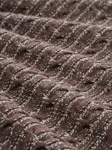 Pull en tricot avec motif torsadé - brown offwhite plated - Vue de la matière