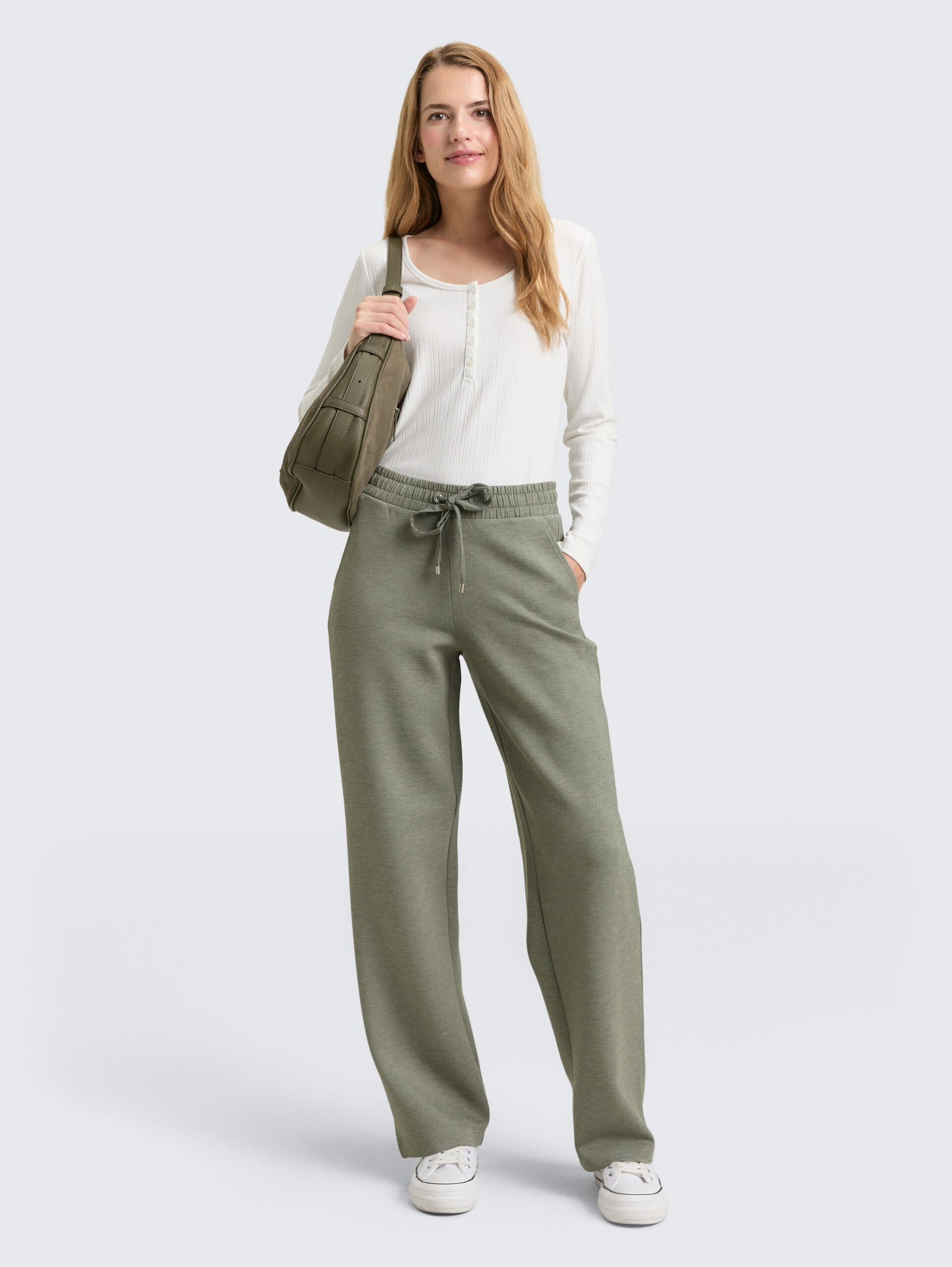 Straight Scuba Hose - cloudy green melange - Model-Vorderansicht