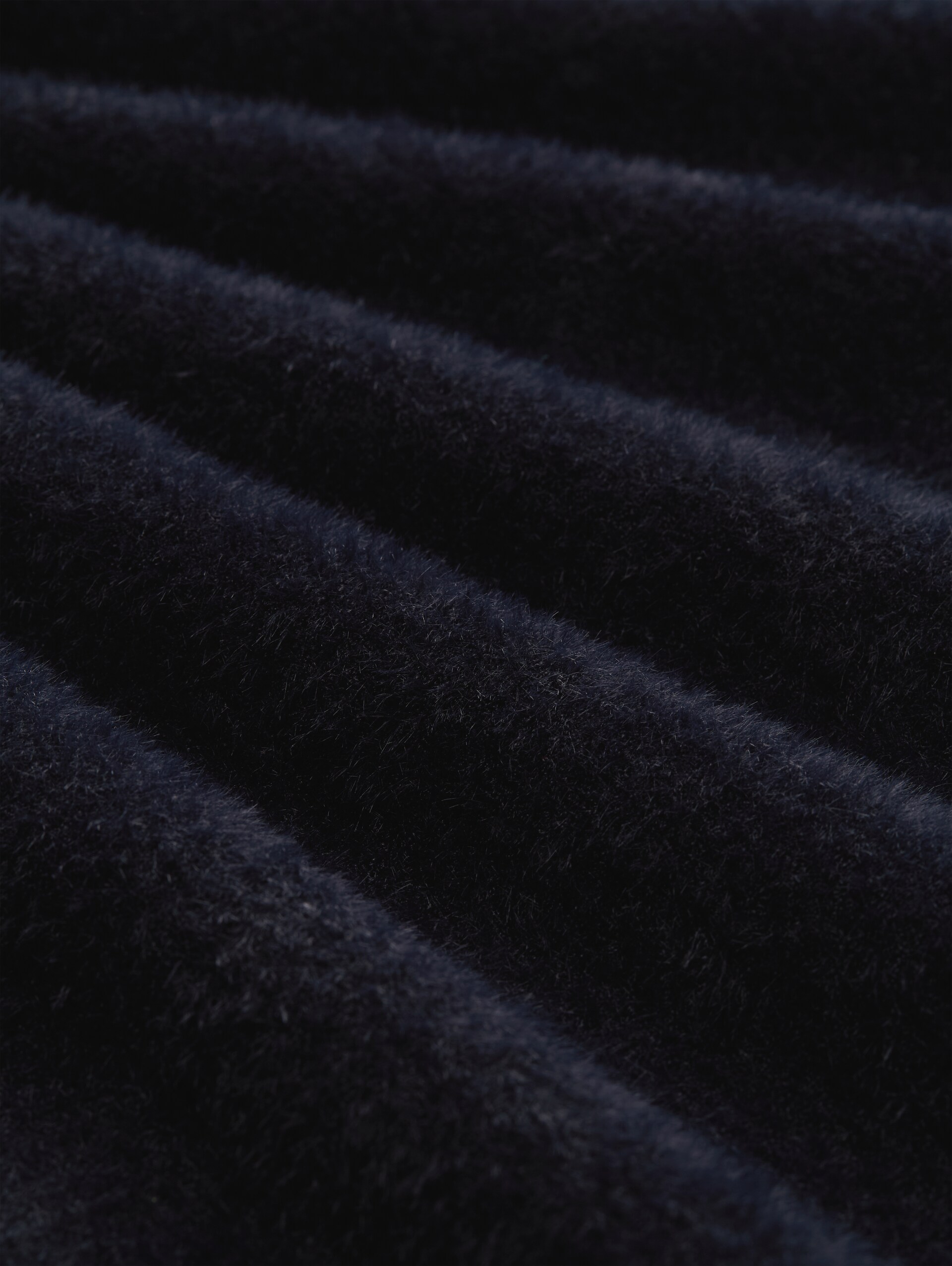 Cardigan made from feather yarn - deep black - Material view