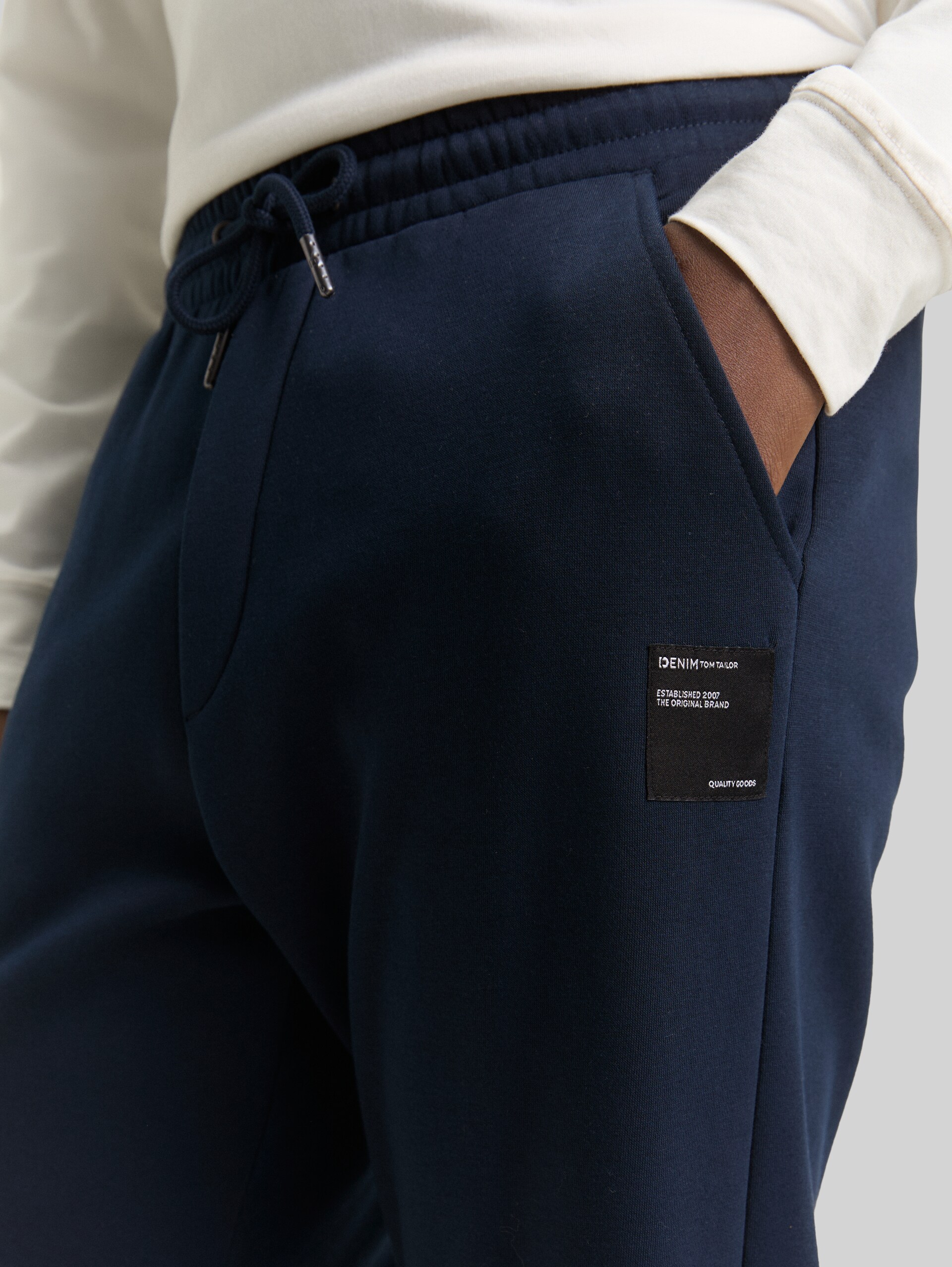 Basic jogging trousers - sky captain blue - Detail model view