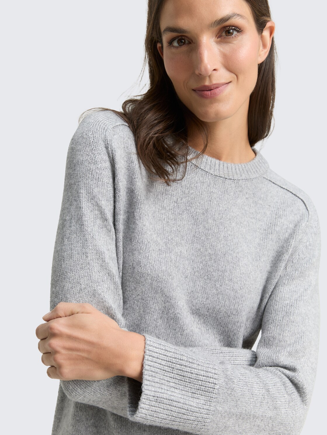 Strickkleid in Melange-Optik - medium silver grey melange - Detail-Model-Ansicht