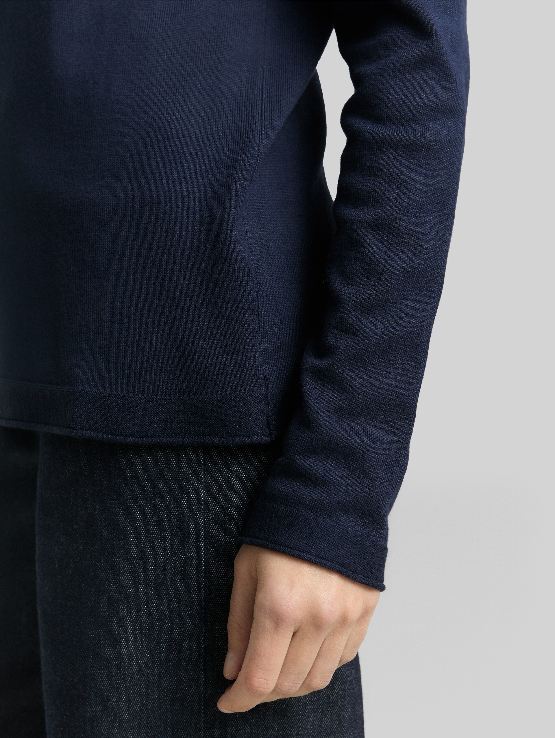 Pull basique en maille à col rond - sky captain blue - Vue détaillée du modèle