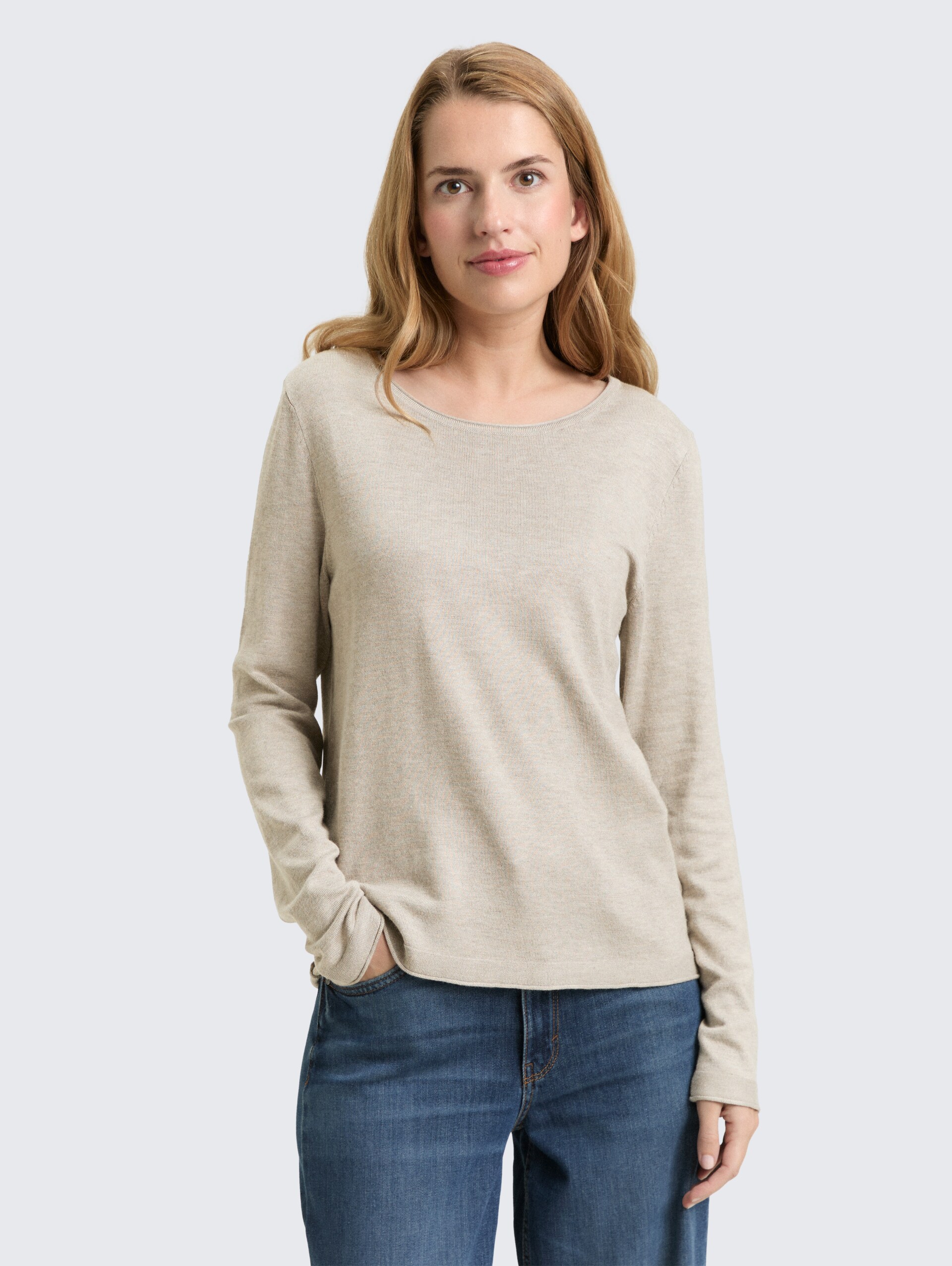 Basic Strickpullover mit Rundhalsausschnitt - dark clouds grey melange - Ausschnitt Model-Vorderansicht