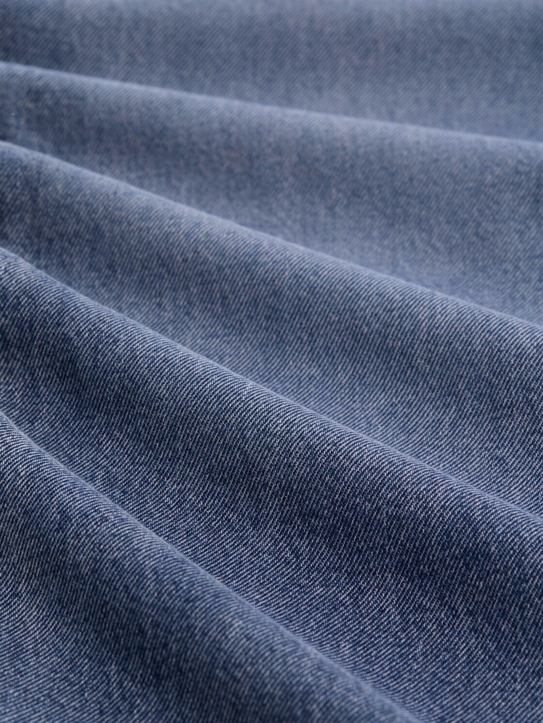 TTELIN STRAIGHT Jeans - Tinted Blue Denim - Material-Ansicht