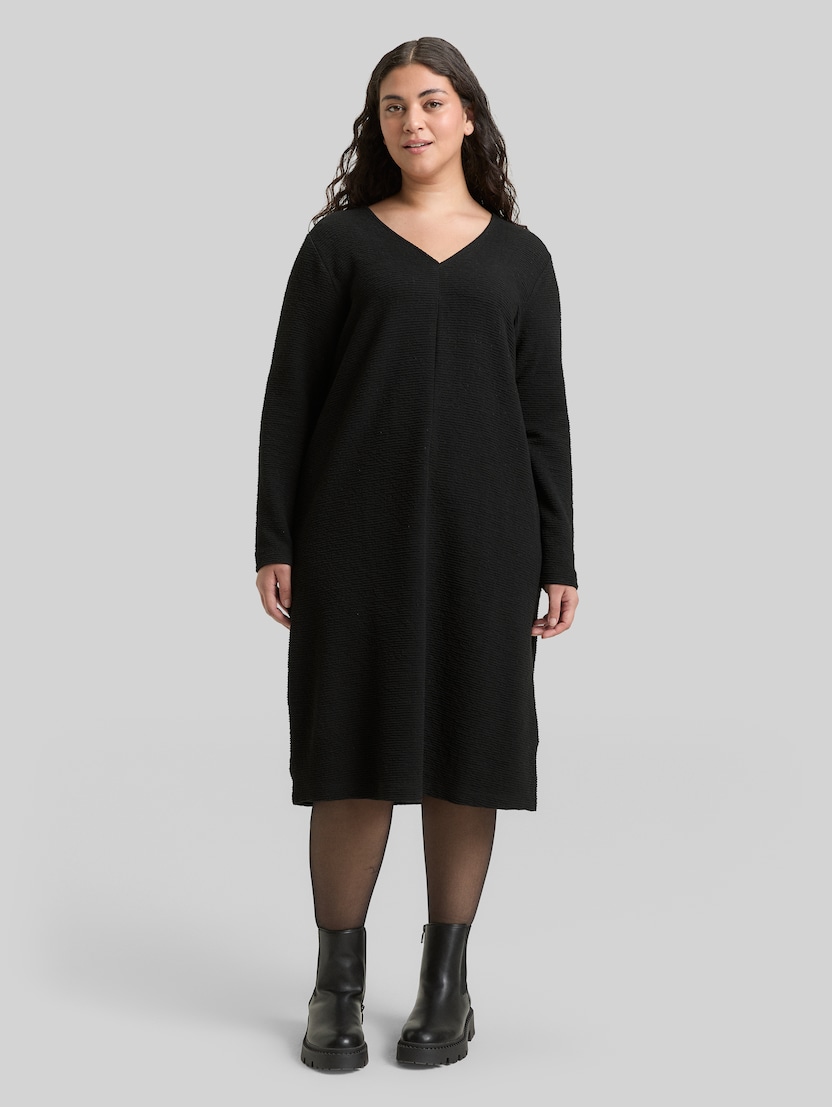 Plus Size - Kleid mit Glitzer-Effekt von Women Plus Size, deep black