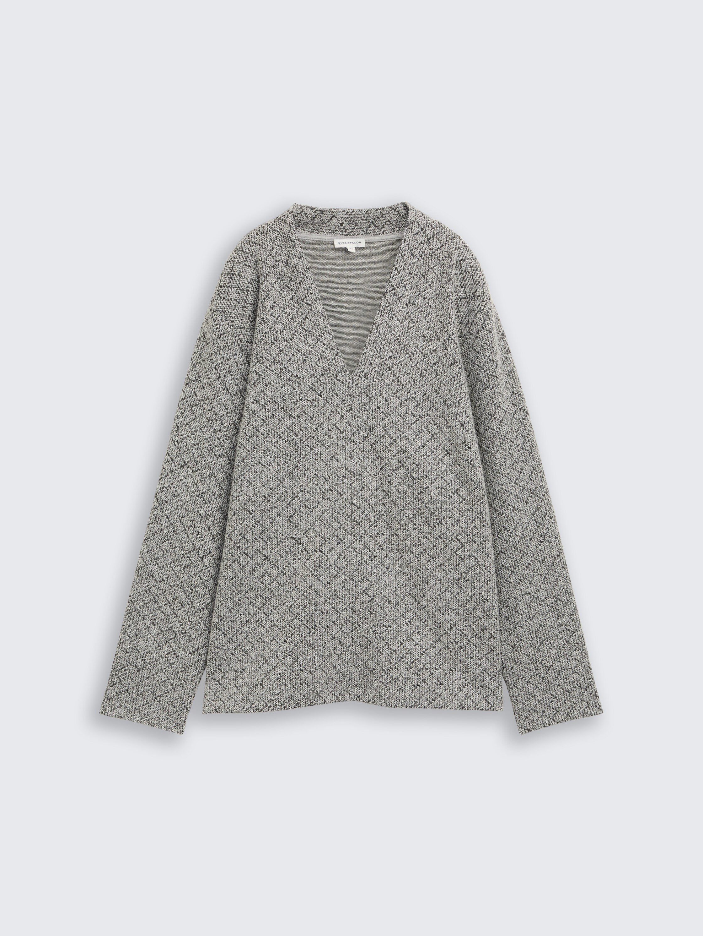 Plus size – V-neck sweatshirt - black_white_argyle_structure - 