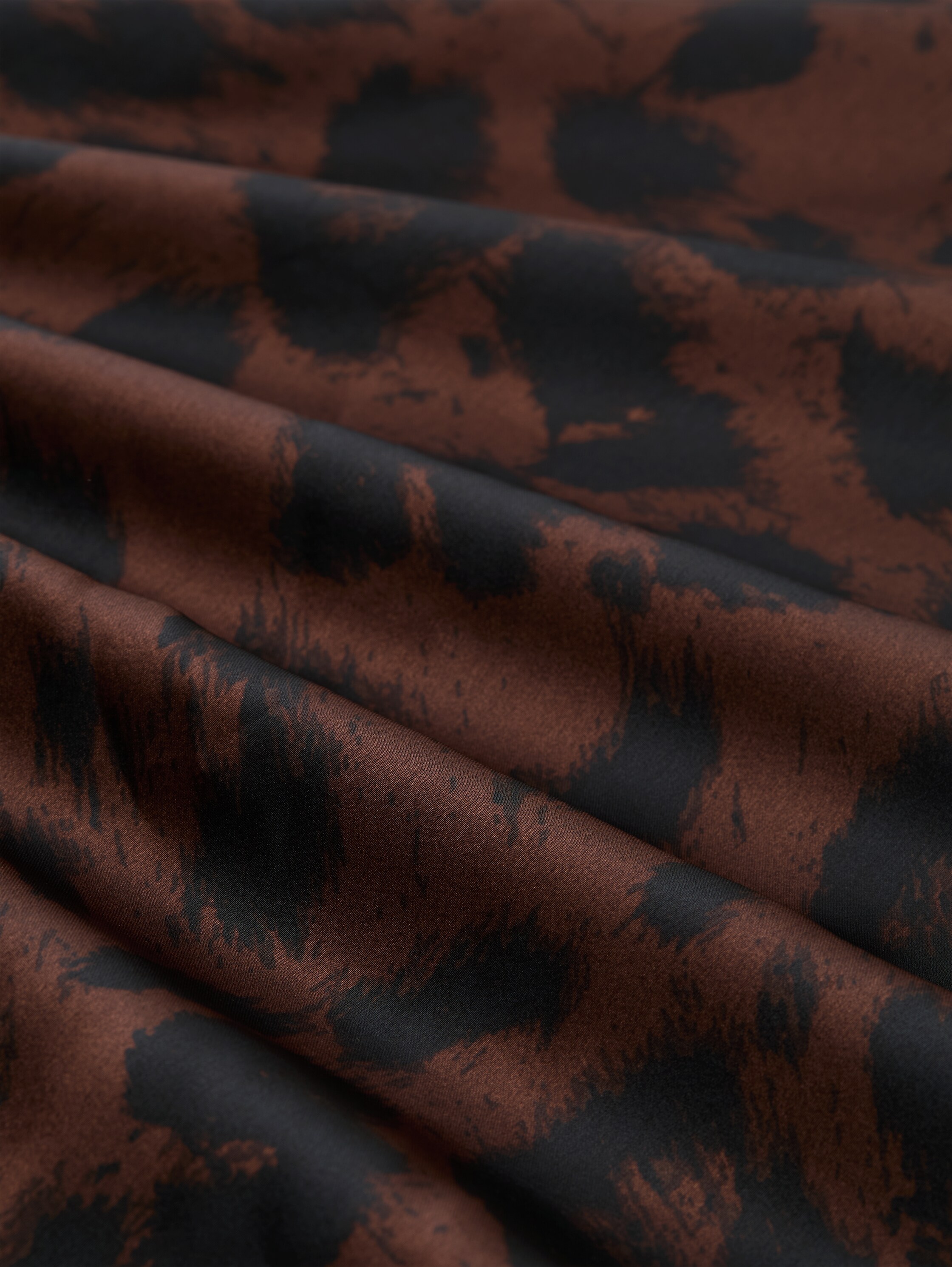 Plus Size - Loose fit long-sleeved shirt with leopard print - brown_black_big_leo_print - 