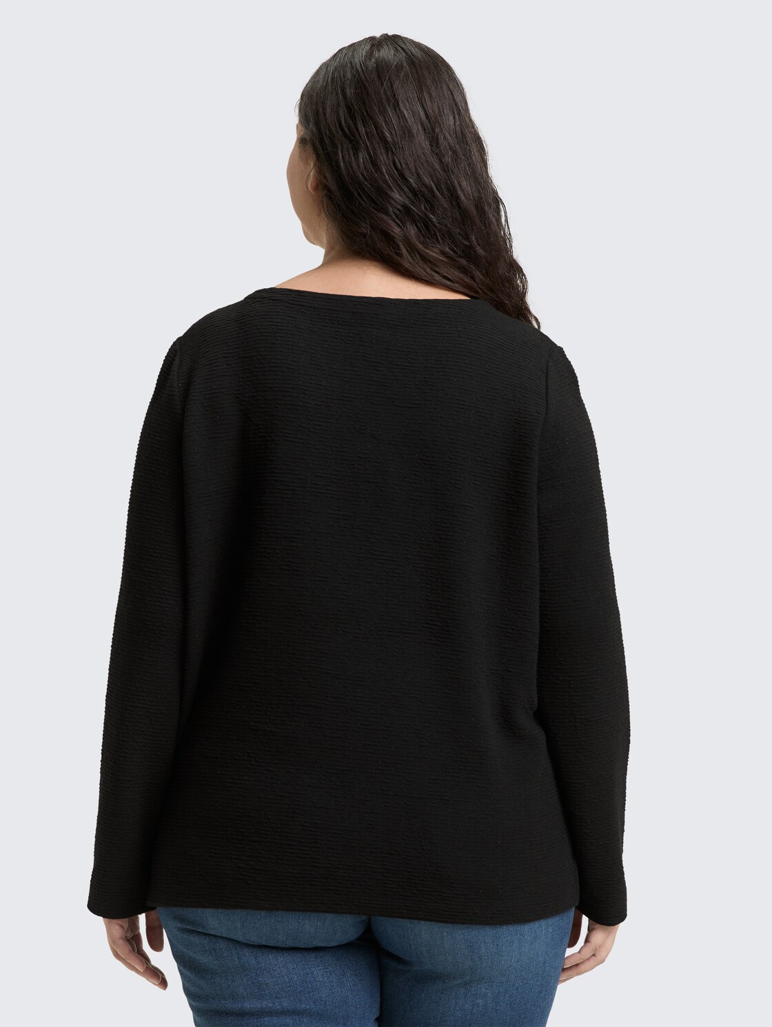 Plus Size - Sweatshirt mit Glitzer-Effekt - deep black - Auschnitt Model-Rückansicht