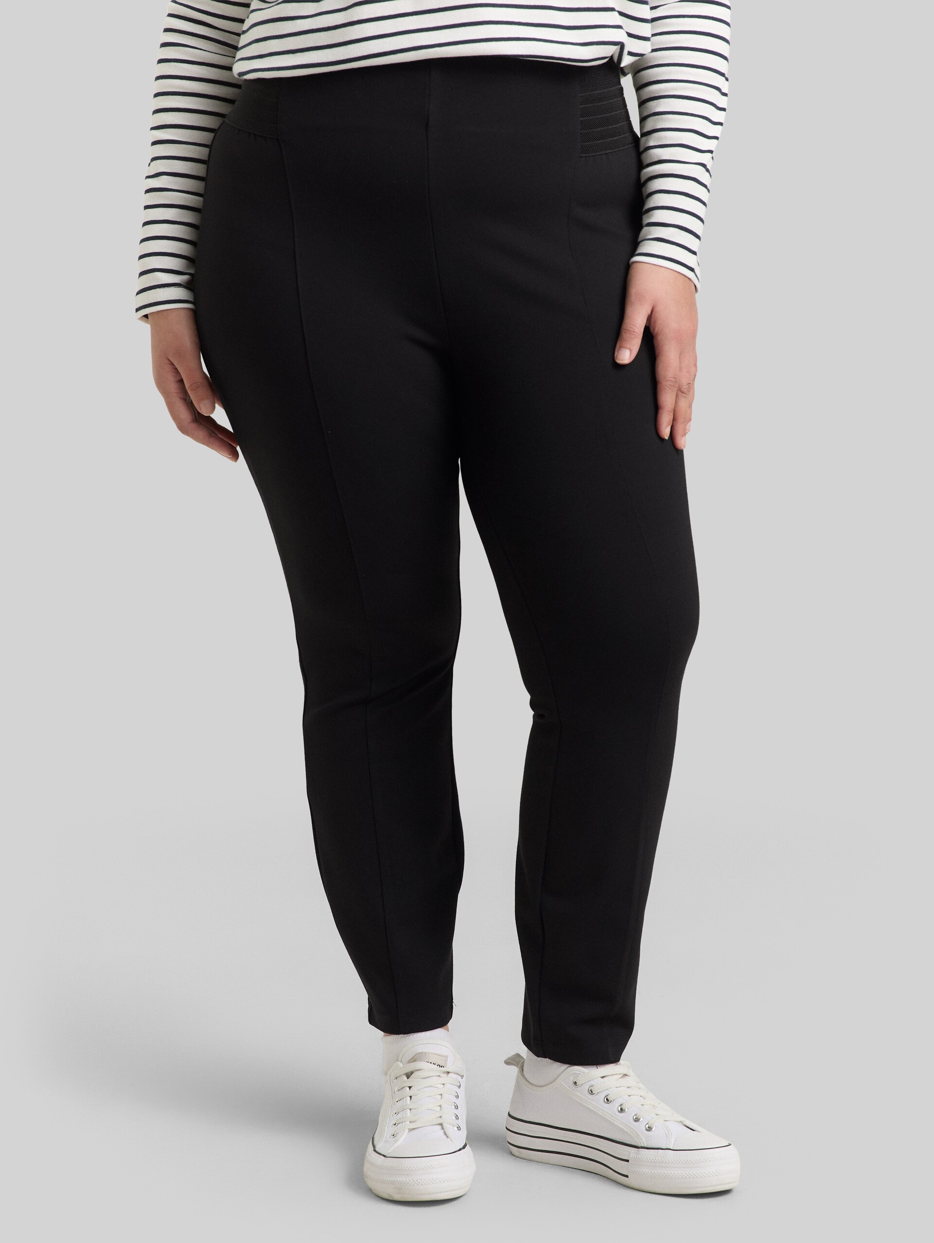 Plus Size - Treggings Trousers with elasticated waistband - deep black - Neckline model front view