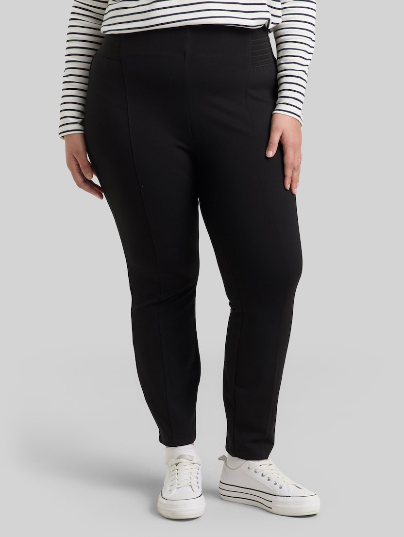 Plus Size - Treggings Hose mit elastischem Bund von Women Plus Size, deep black