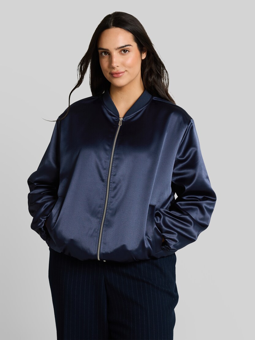 Plus Size - Satijnen blousonjasje met bomberkraag door Women Plus Size, sky captain blue
