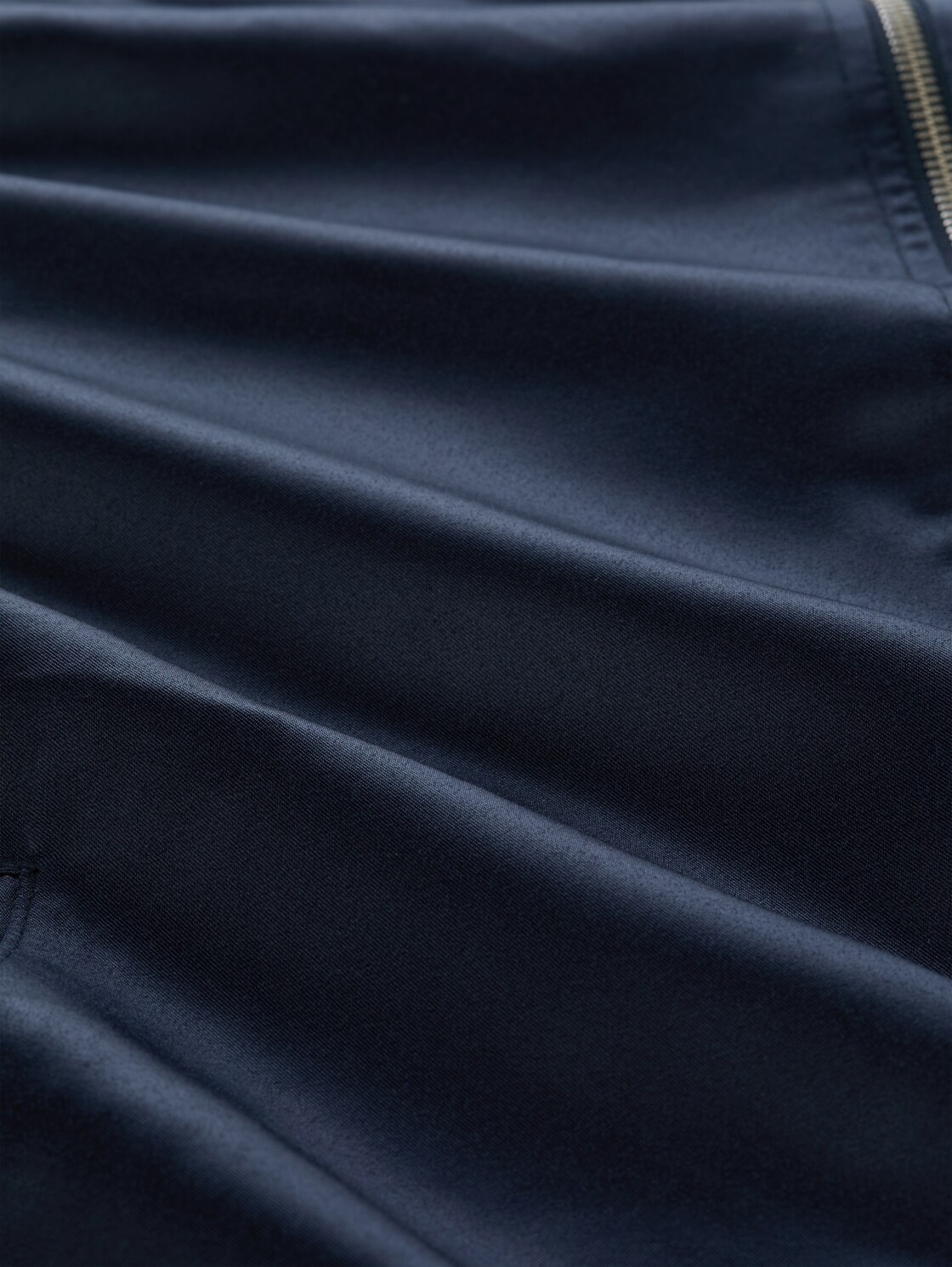 Plus Size - Satin Blouson Jacke mit Bomberkragen - sky captain blue - Produkt-Detail-Ansicht