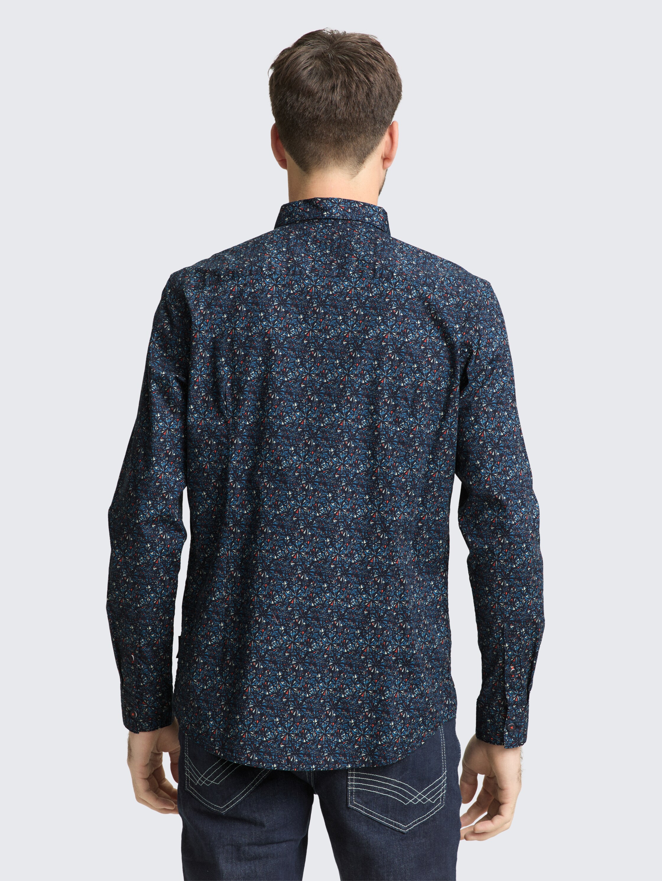 Fitted Hemd mit Muster - navy round design - Auschnitt Model-Rückansicht