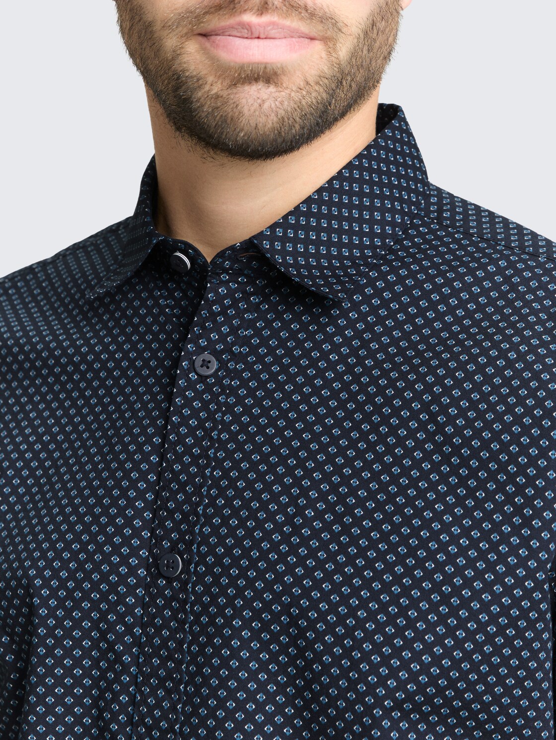 Fitted Hemd mit Muster - navy diamond design - Detail-Model-Ansicht