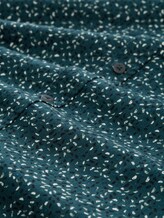 Chemise ajustée à motif - meadow green abstract design - Vue de la matière