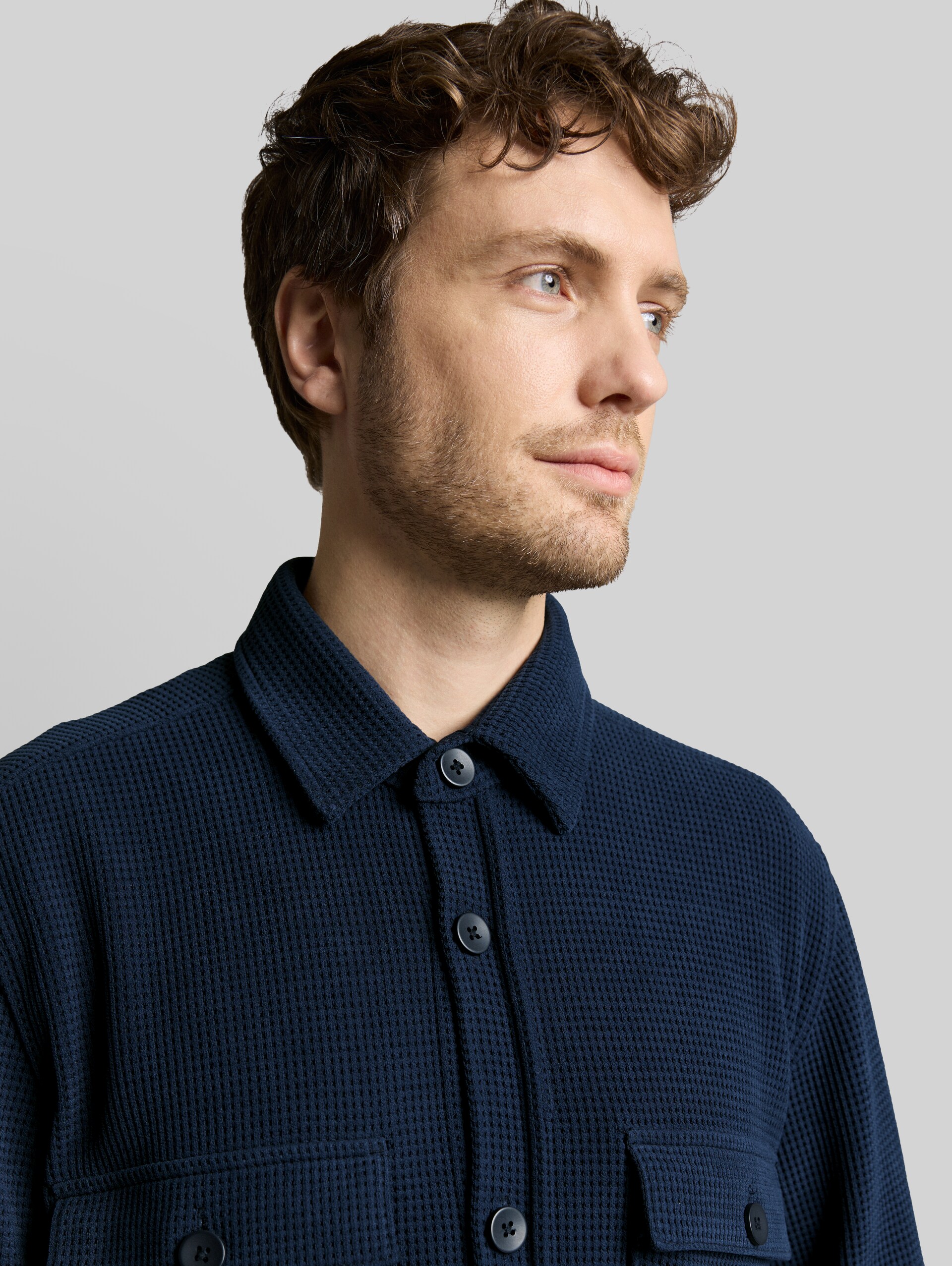 Overshirt with pockets - sky captain blue - Detail model view