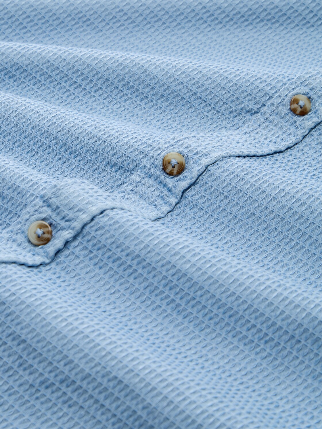 Regular Fit Kurzarmhemd mit Waffelstruktur - mountain spring blue - Material-Ansicht