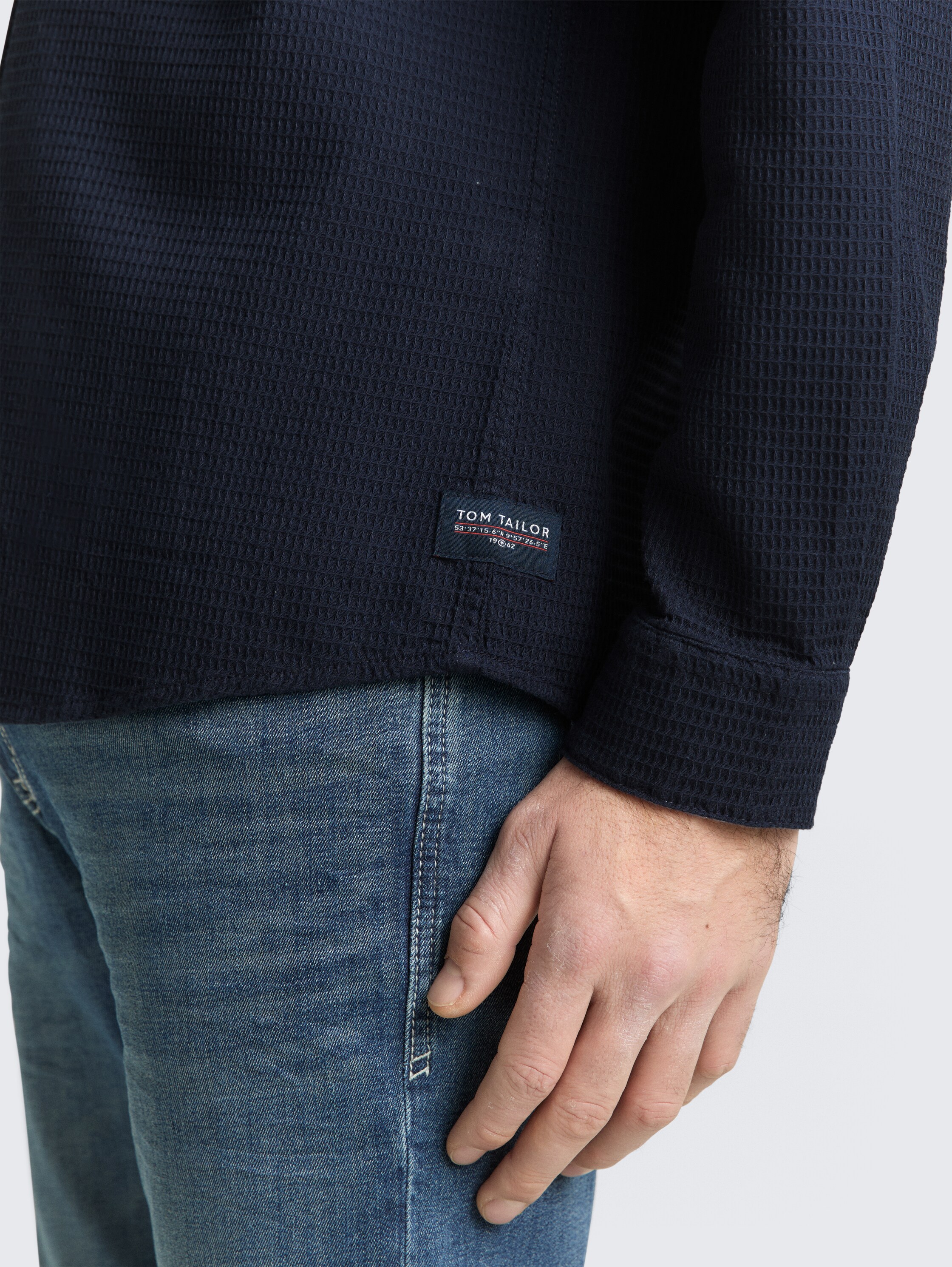 Regular Fit Hemd mit Waffelstruktur - sky captain blue - Detail-Model-Ansicht
