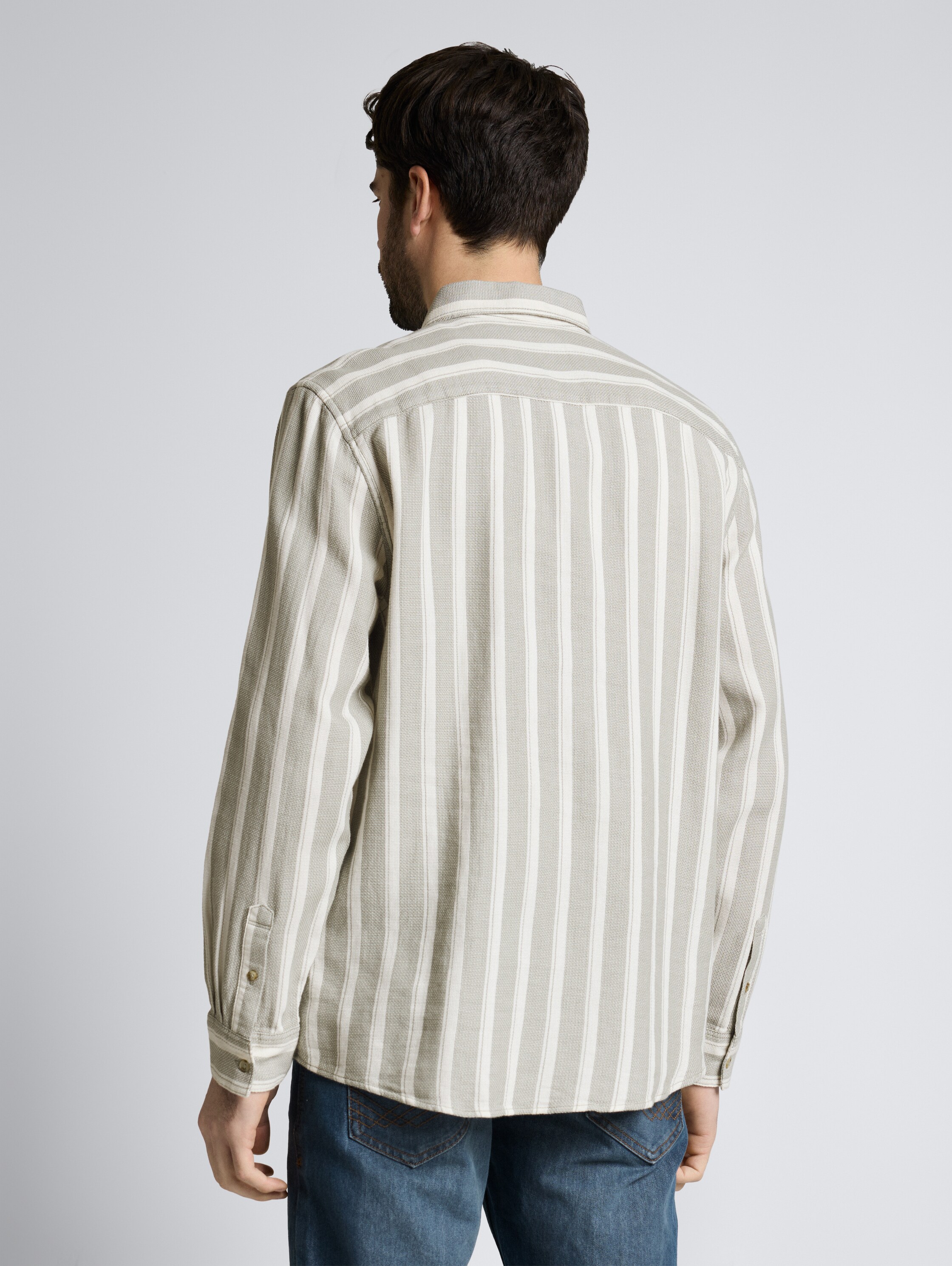 Regular fit dobby shirt in textured cotton fabric - gree white big stripe - Neckline model-back view