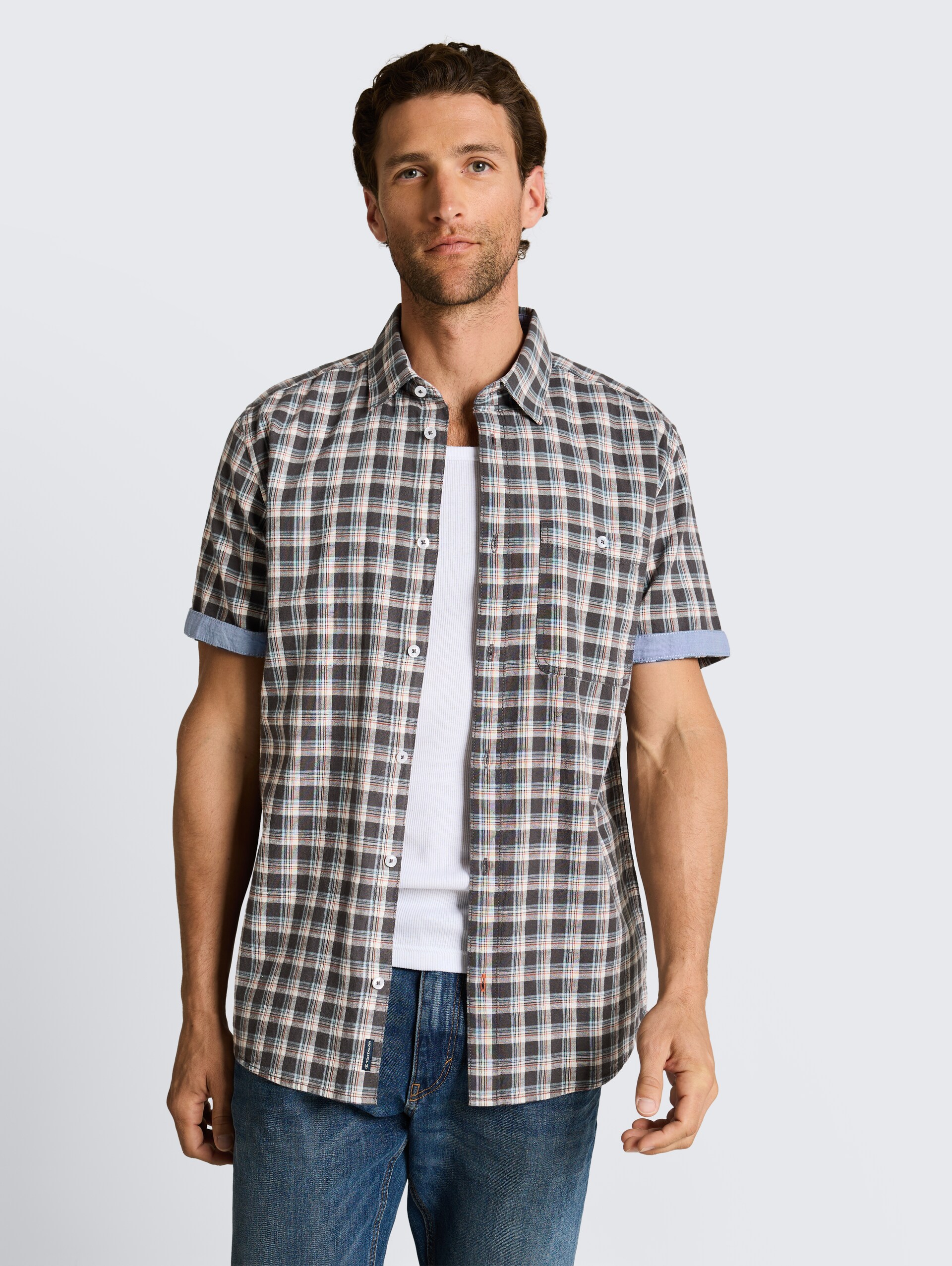 Regular fit overhemd met korte mouwen en ruitjesmotief - grey white check - Nek model vooraanzicht