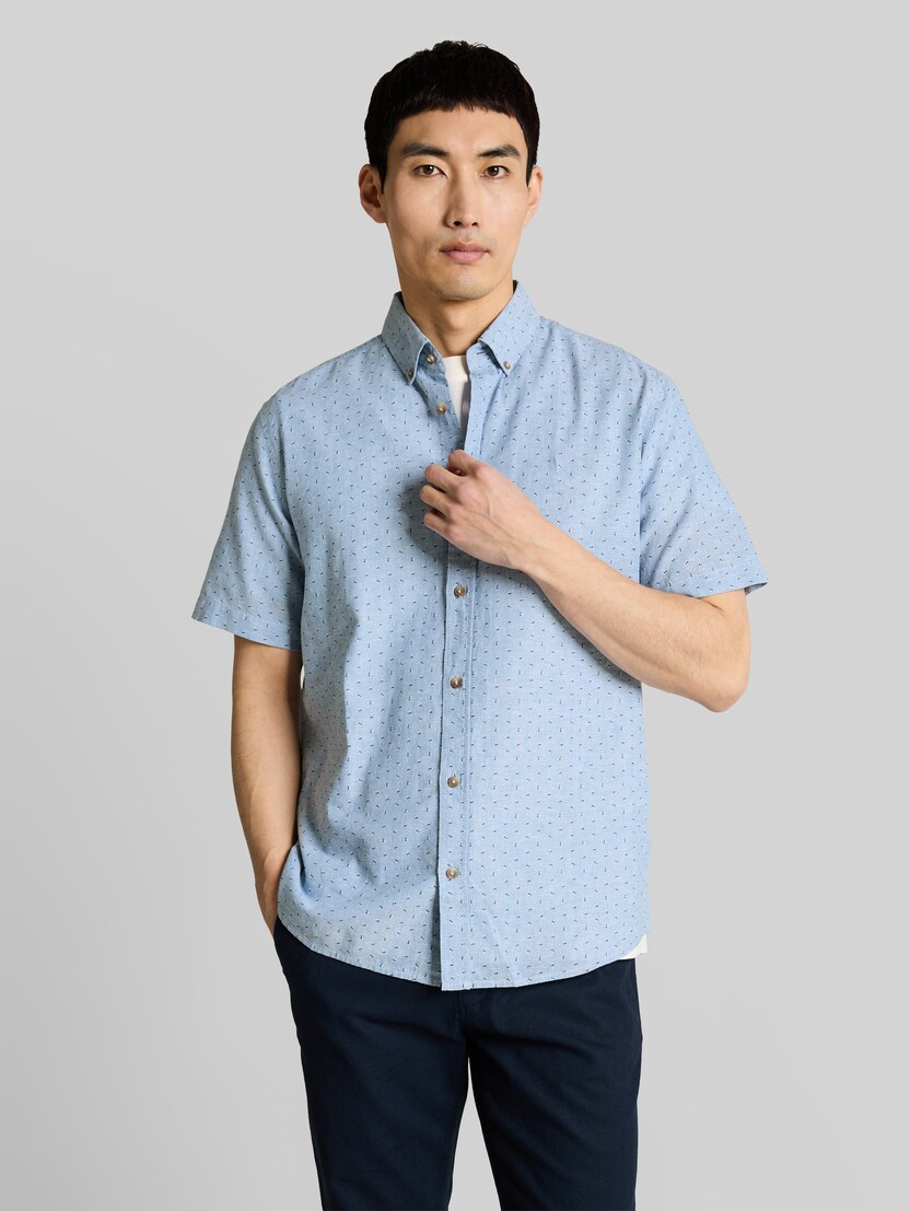 Regular Fit Kurzarmhemd mit Leinenanteil von Men, bleeched blue design