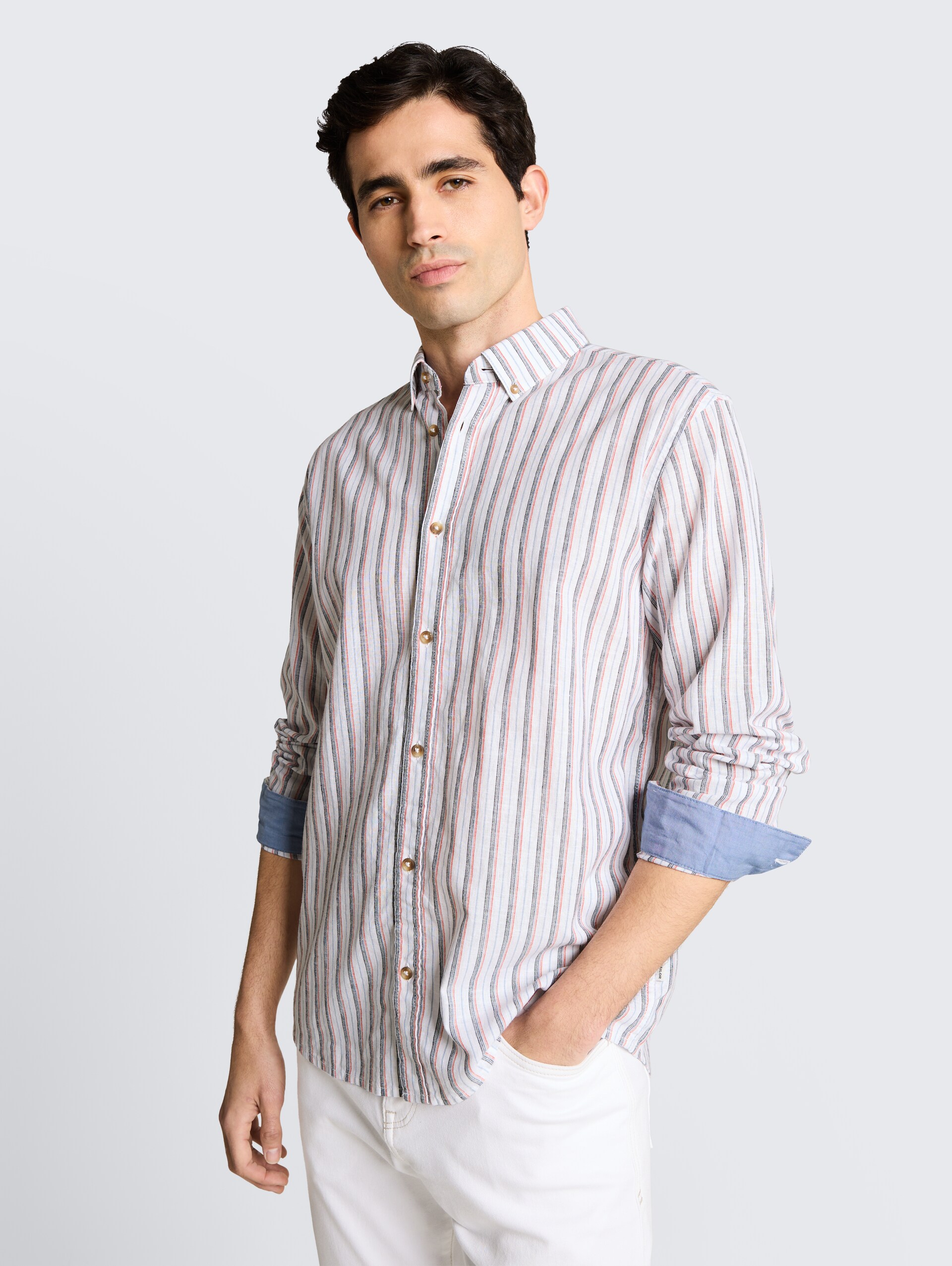 Regular fit overhemd met linnen - white multicolor stripe - Nek model vooraanzicht